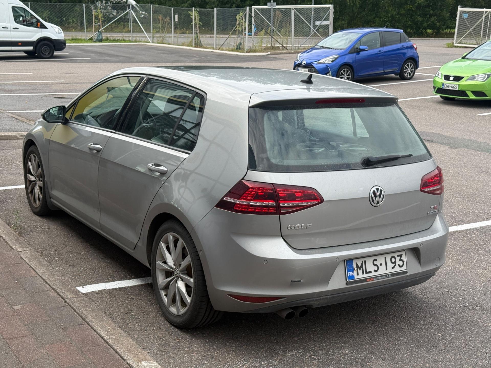 Näytä kaikki kuvat: 2013 Volkswagen Golf