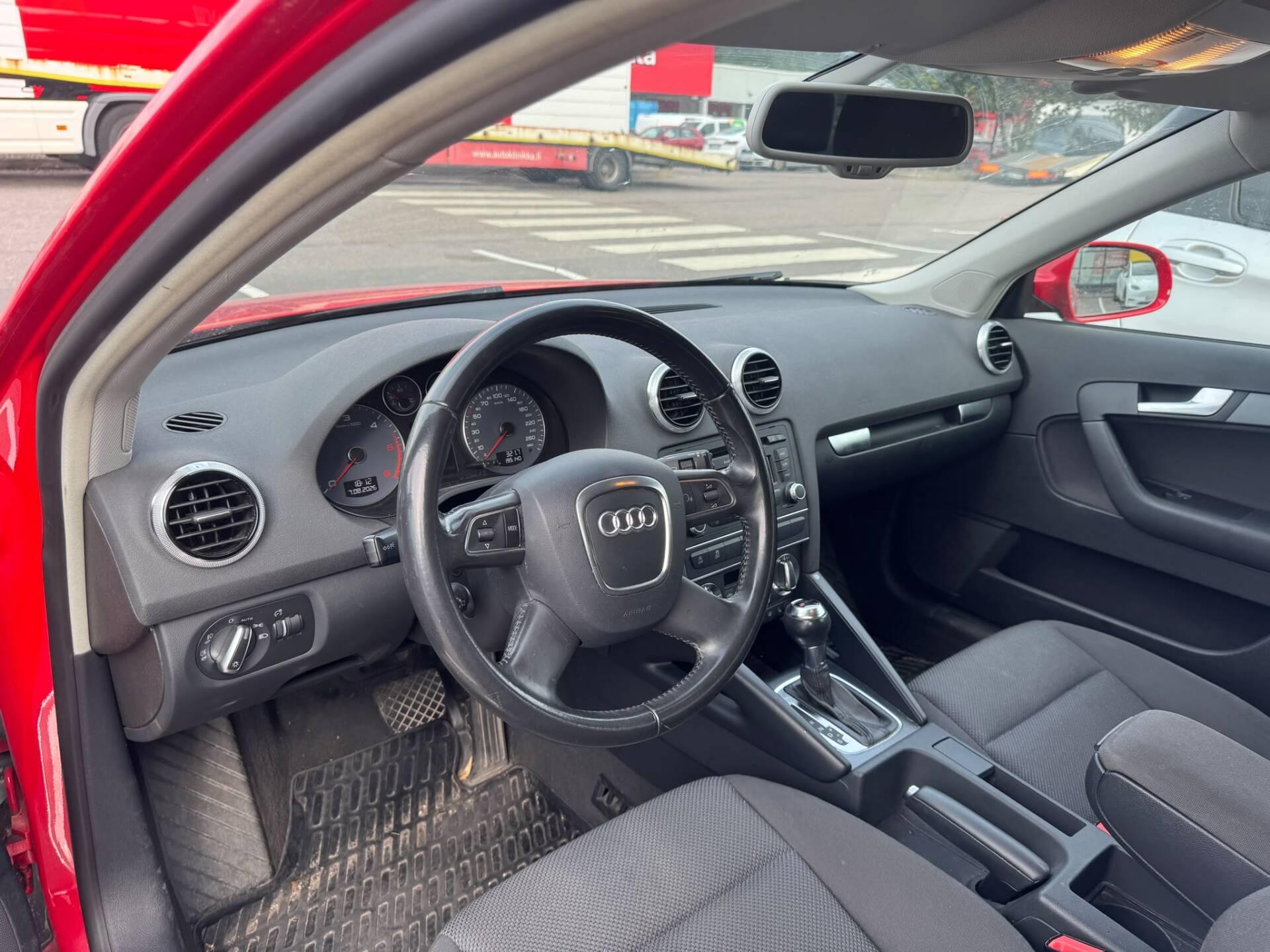 Pienoiskuva 3: 2012 Audi A3