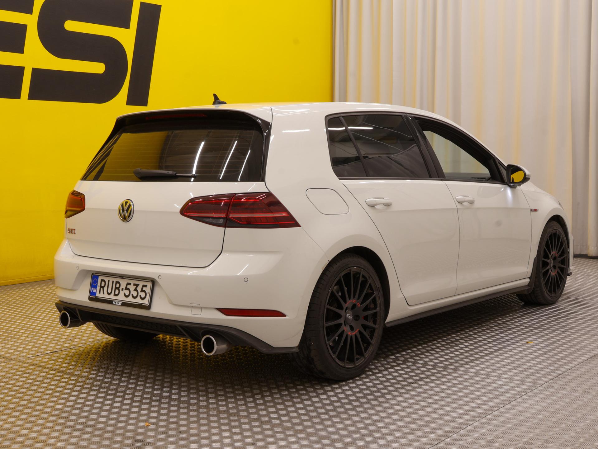 Pienoiskuva 3: 2019 Volkswagen Golf
