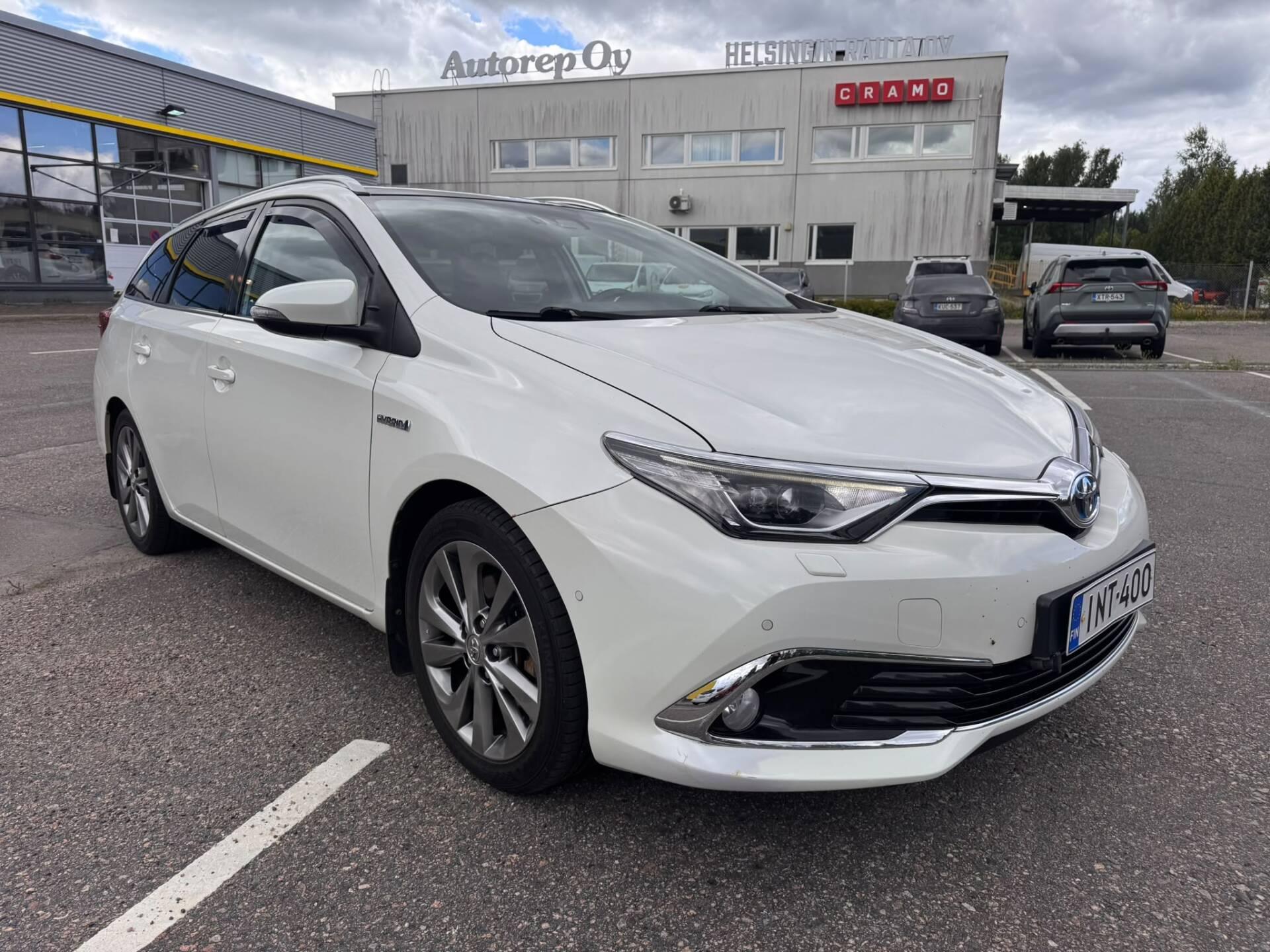 Pienoiskuva 3: 2017 Toyota Auris
