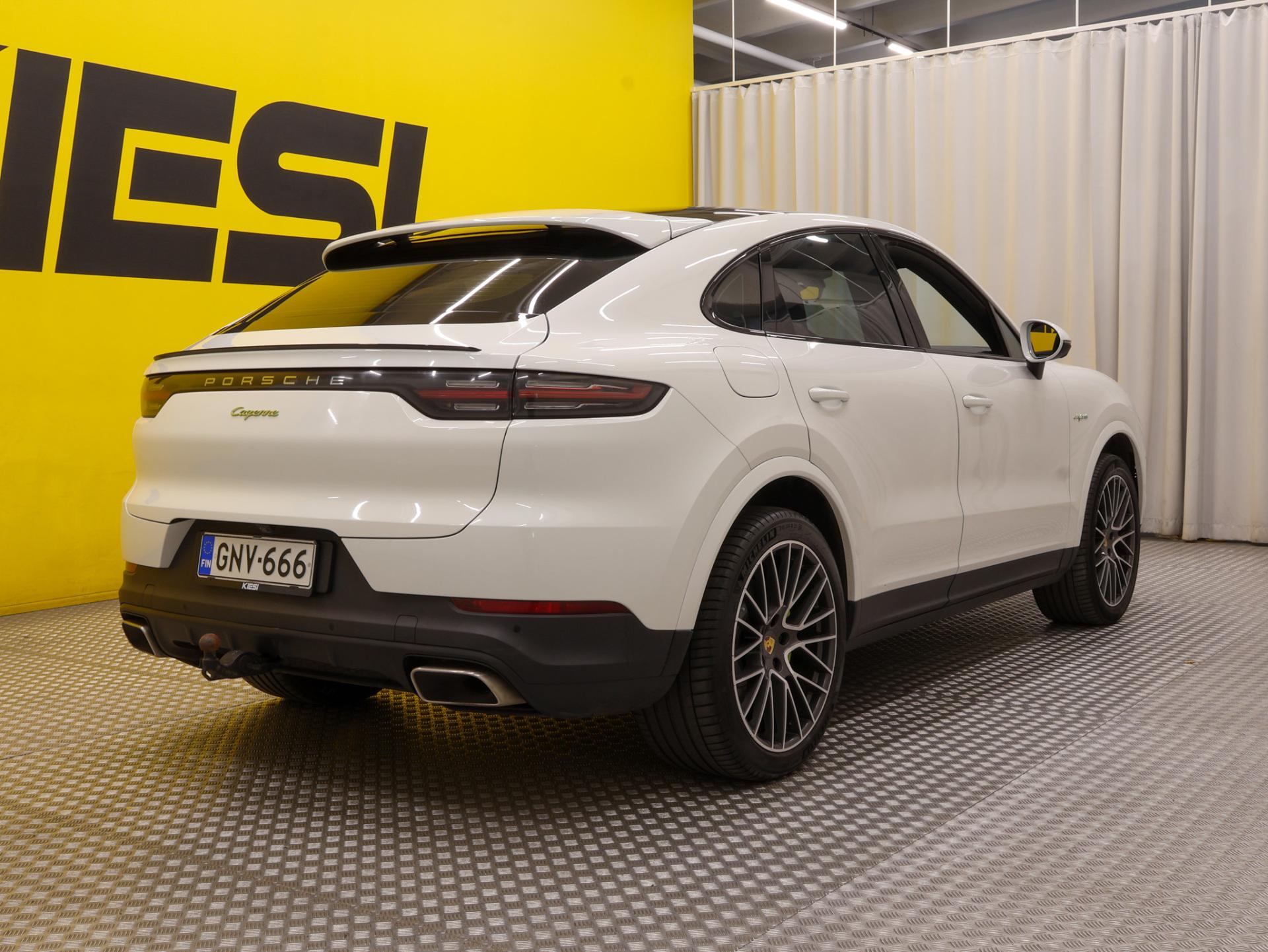 Pienoiskuva 2: 2020 Porsche Cayenne