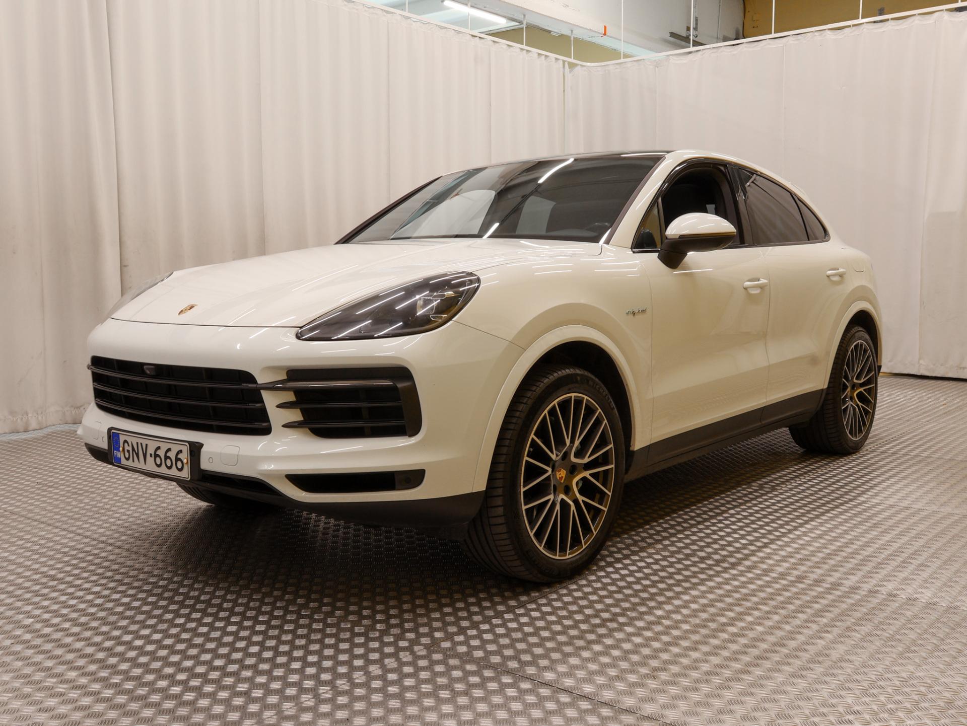 Porsche Cayenne E-Hybrid Coupé 2020, kuva 7/35