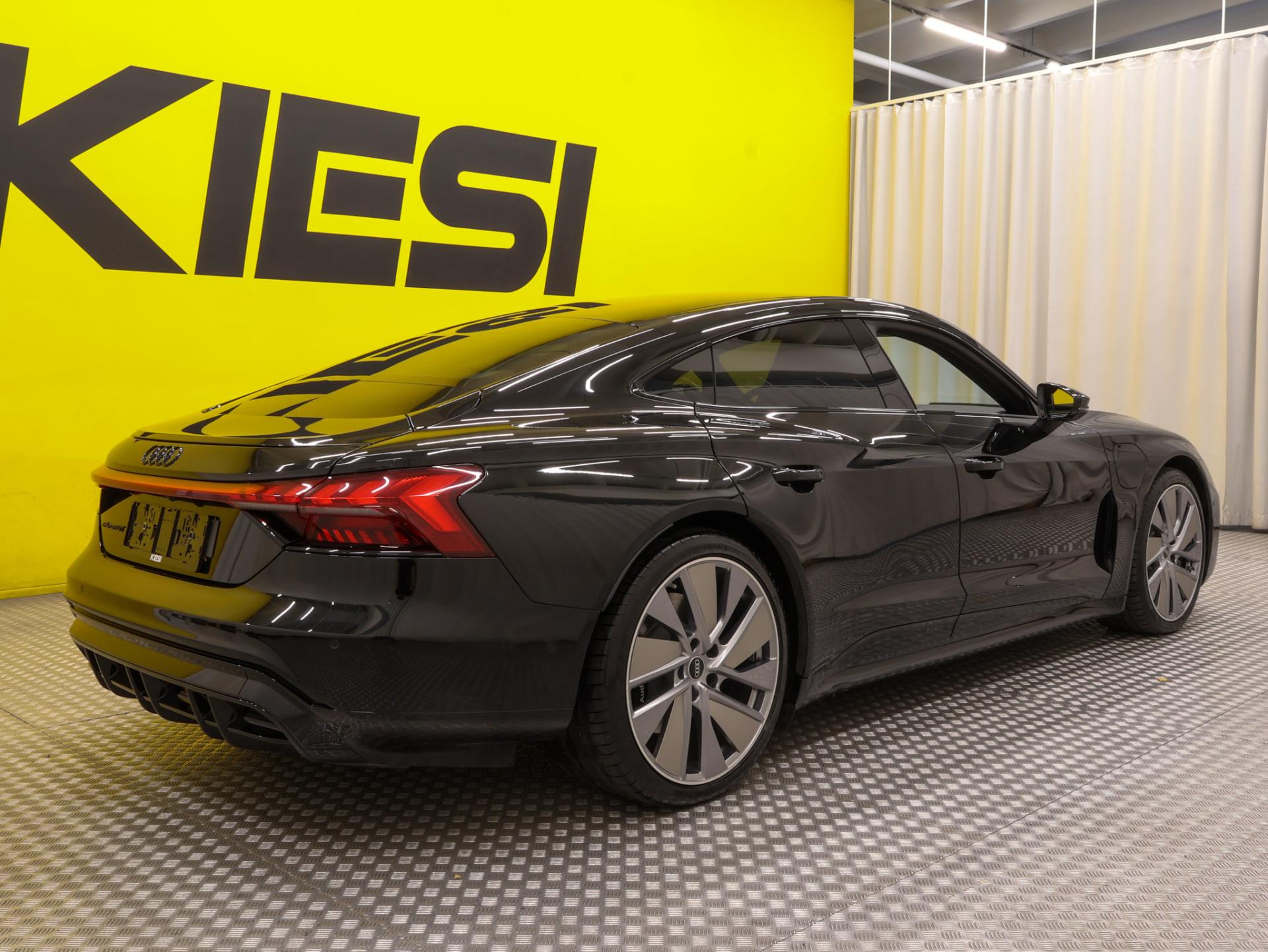 Pienoiskuva 3: 2022 Audi e-tron GT