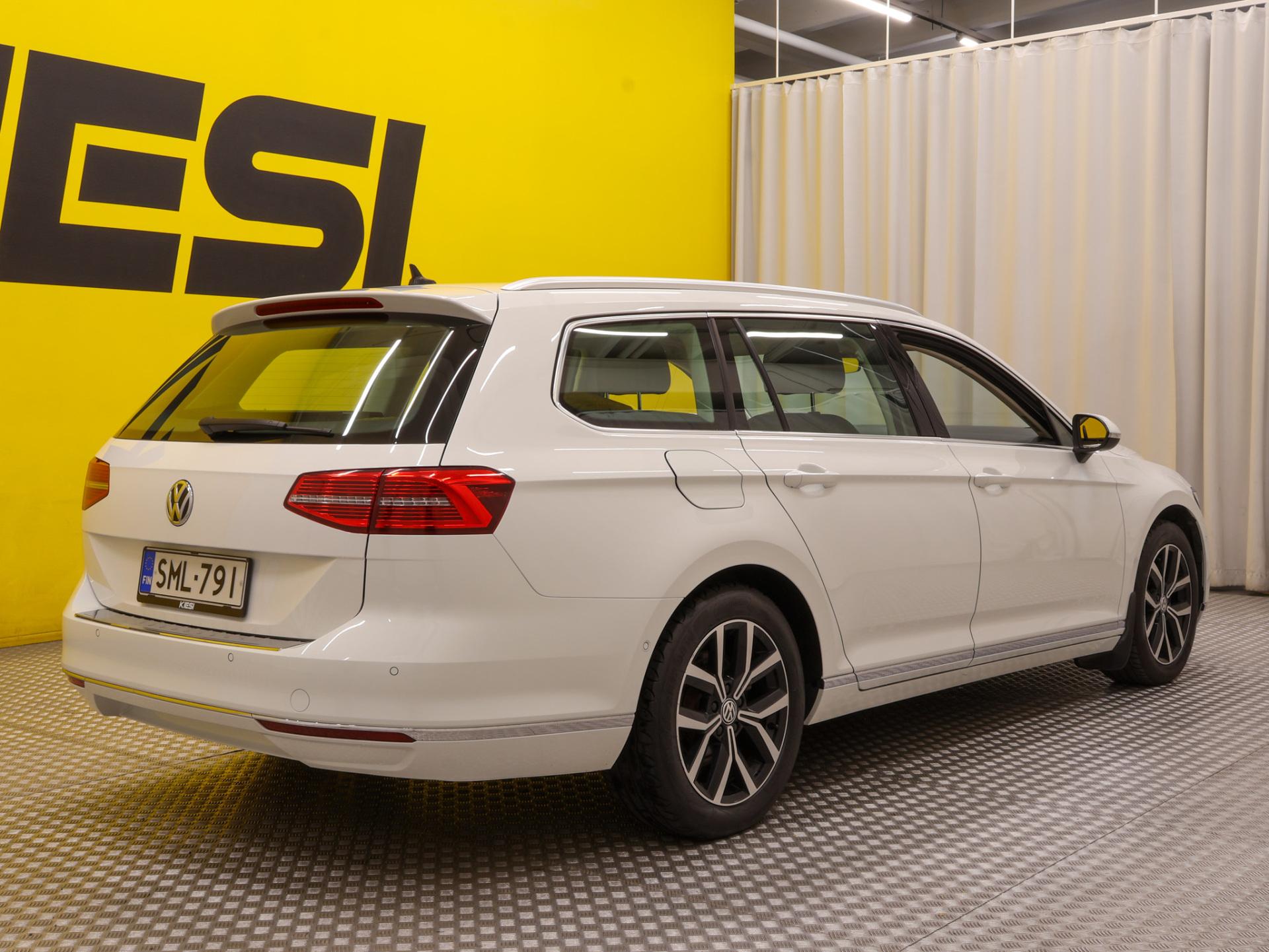 Pienoiskuva 3: 2018 Volkswagen Passat