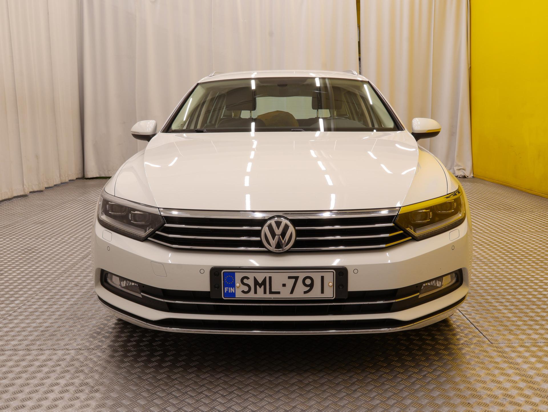 Volkswagen Passat 2018, photo 7/37