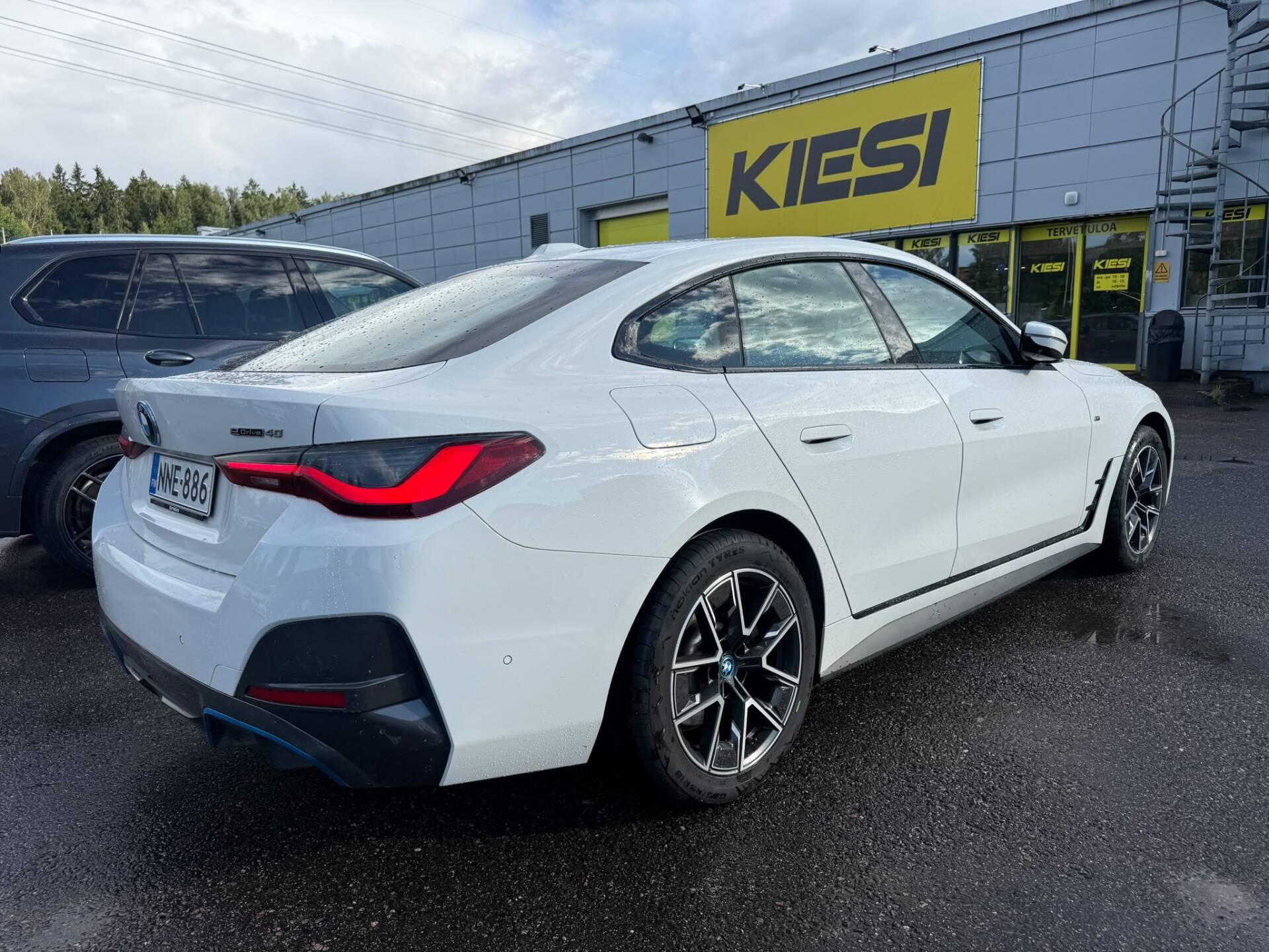 Näytä kaikki kuvat: 2023 BMW i4