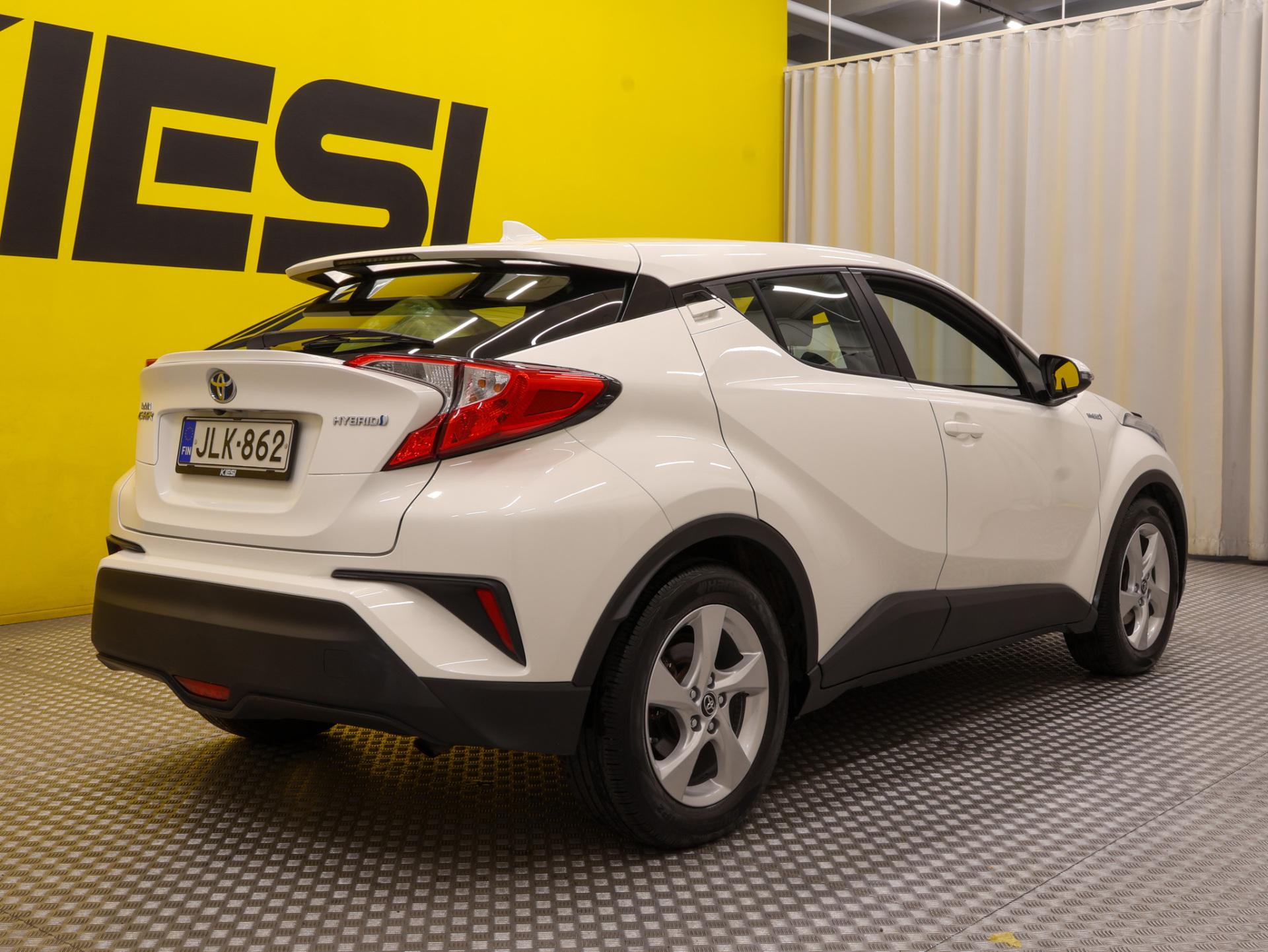 Pienoiskuva 3: 2017 Toyota C-HR