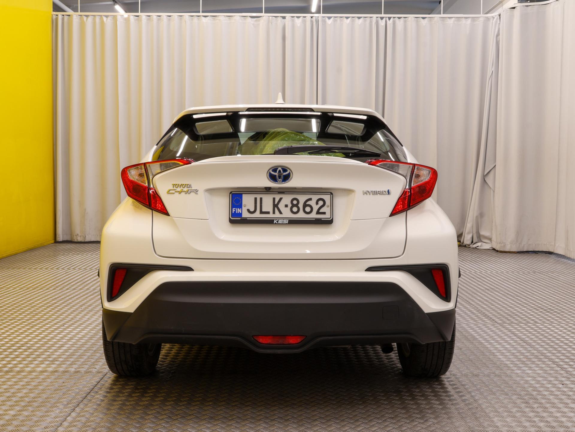 Näytä kaikki kuvat: 2017 Toyota C-HR