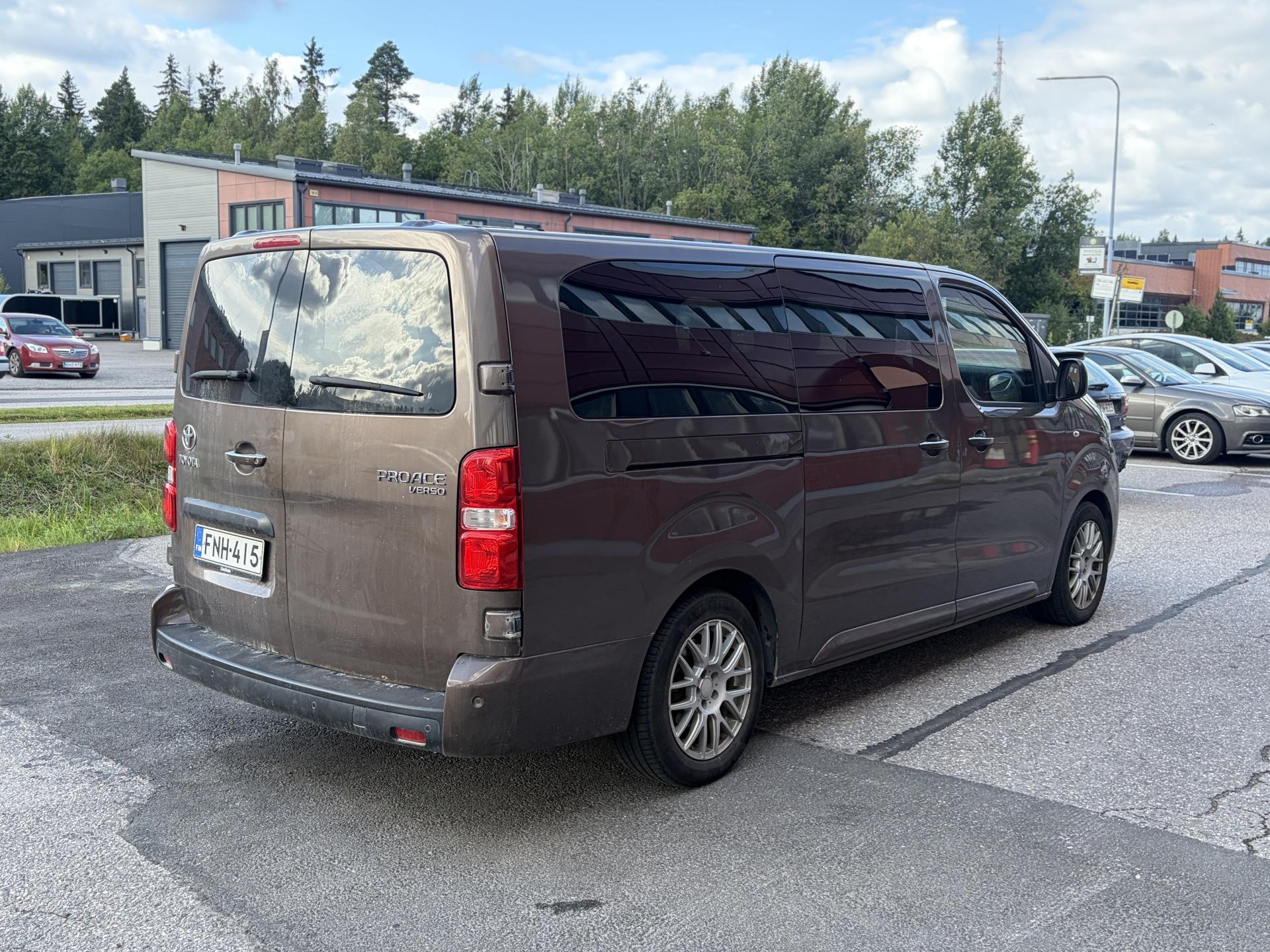 Näytä kaikki kuvat: 2018 Toyota Proace Verso