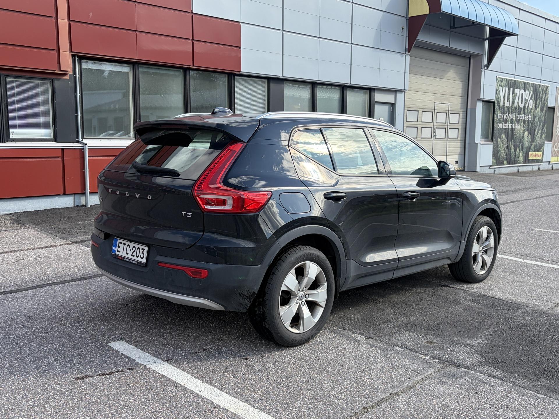 Näytä kaikki kuvat: 2020 Volvo XC40