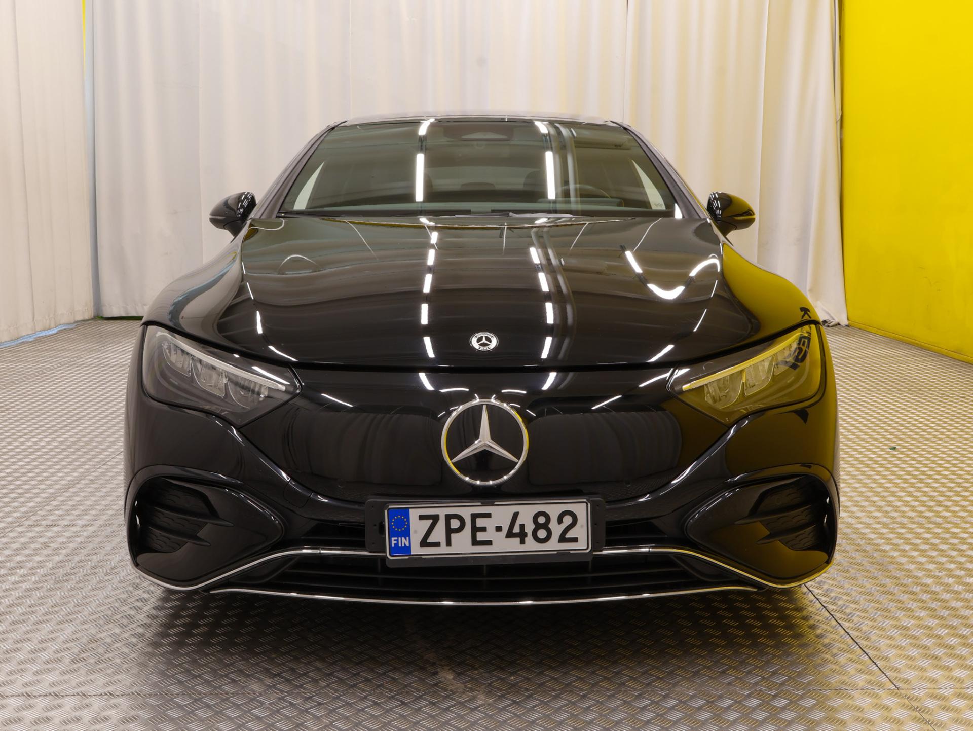 Mercedes-Benz EQE 300 AMG 2023, photo 7/35