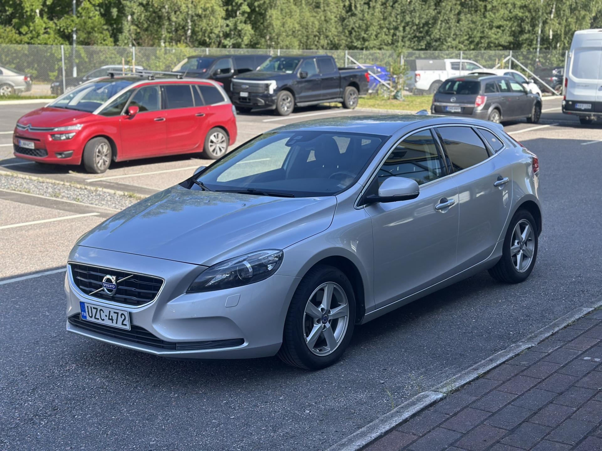 Pienoiskuva 3: 2015 Volvo V40