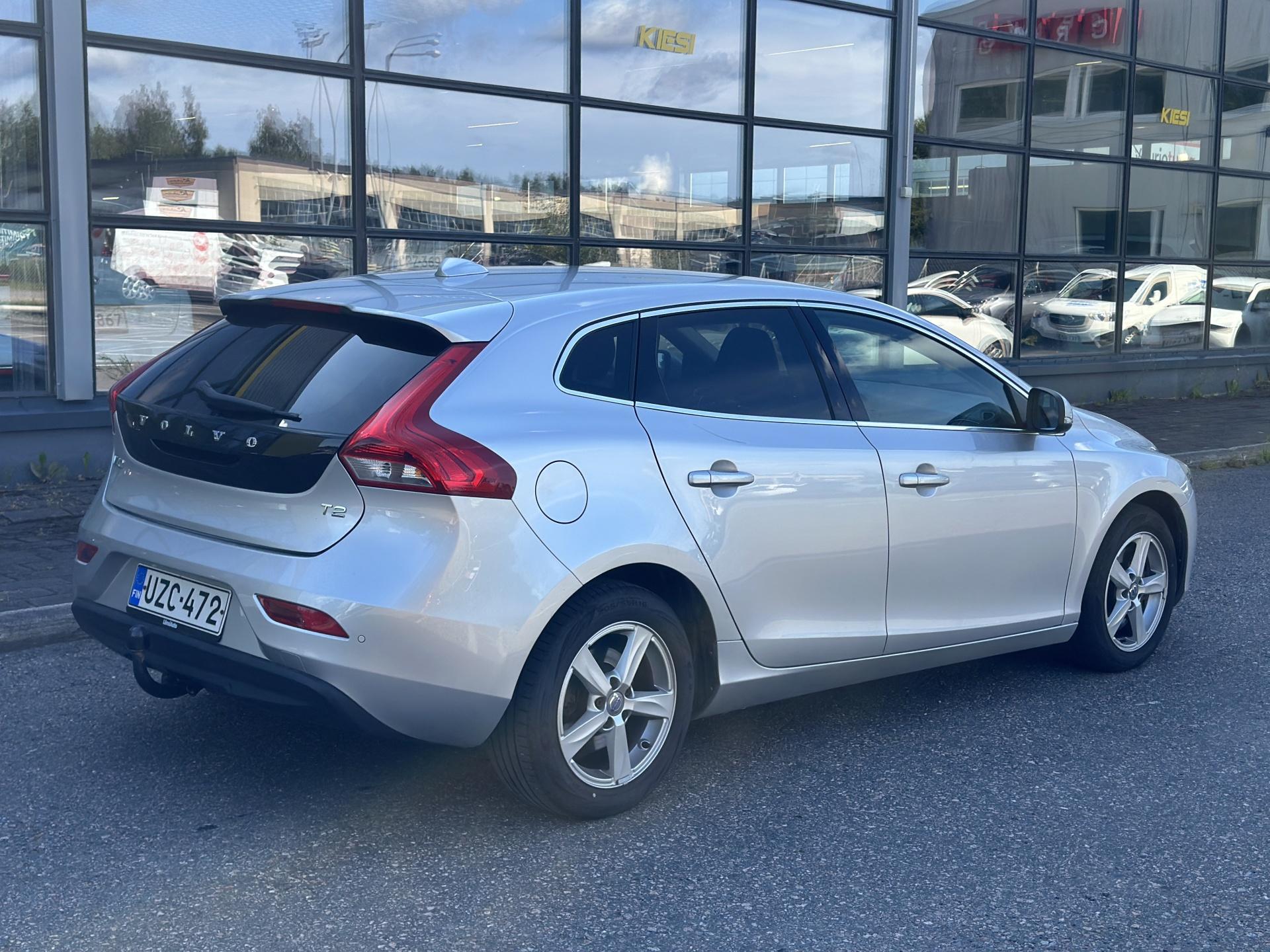 Näytä kaikki kuvat: 2015 Volvo V40