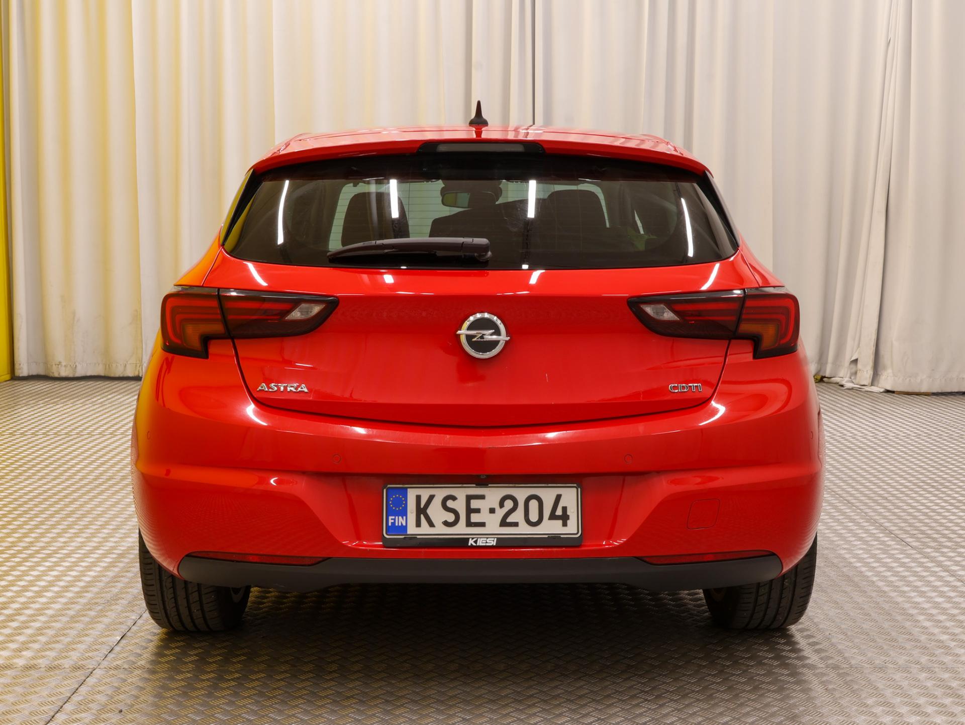 Näytä kaikki kuvat: 2016 Opel Astra