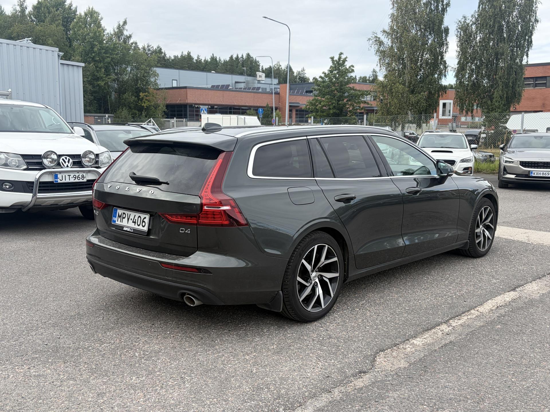 Näytä kaikki kuvat: 2019 Volvo V60