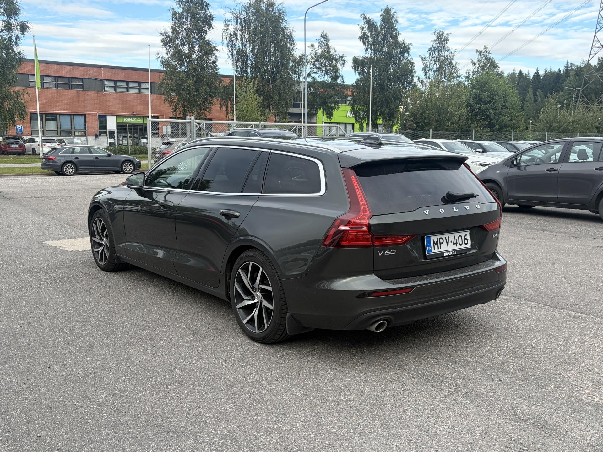 Volvo V60 D4 Momentum aut 2019, photo 5/31