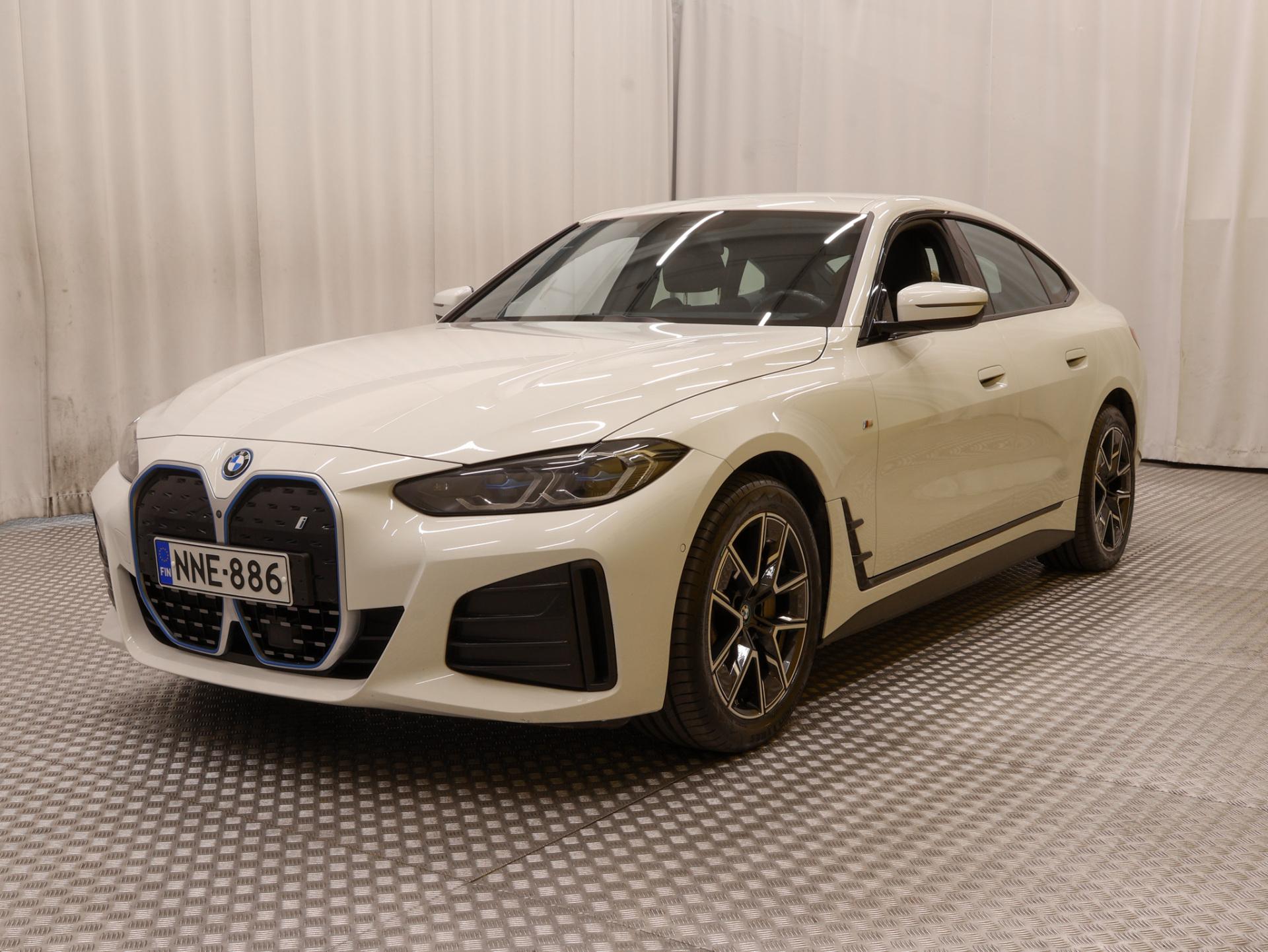 BMW i4 2023, kuva 7/41