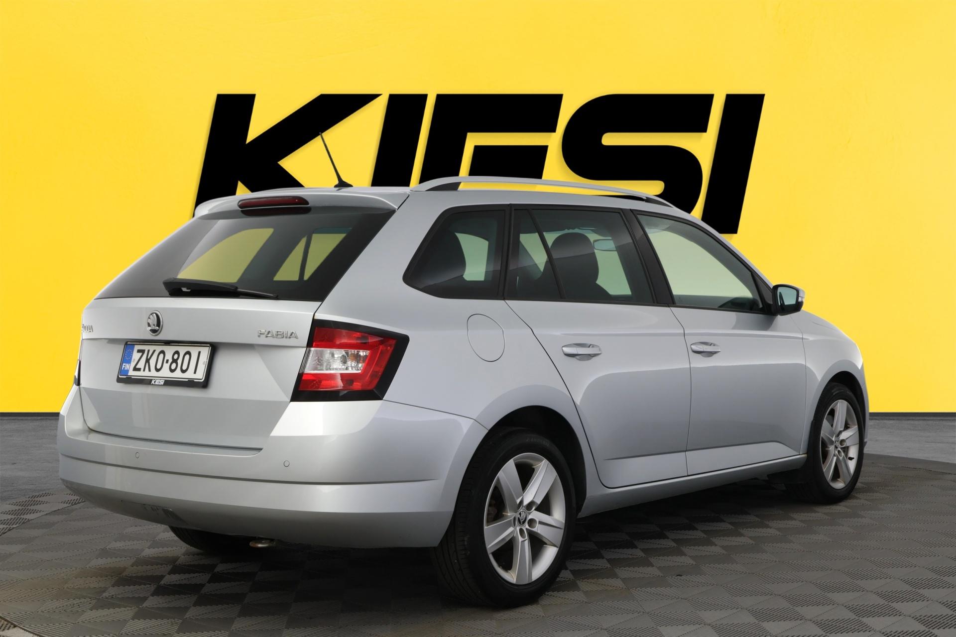 Näytä kaikki kuvat: 2015 Skoda Fabia