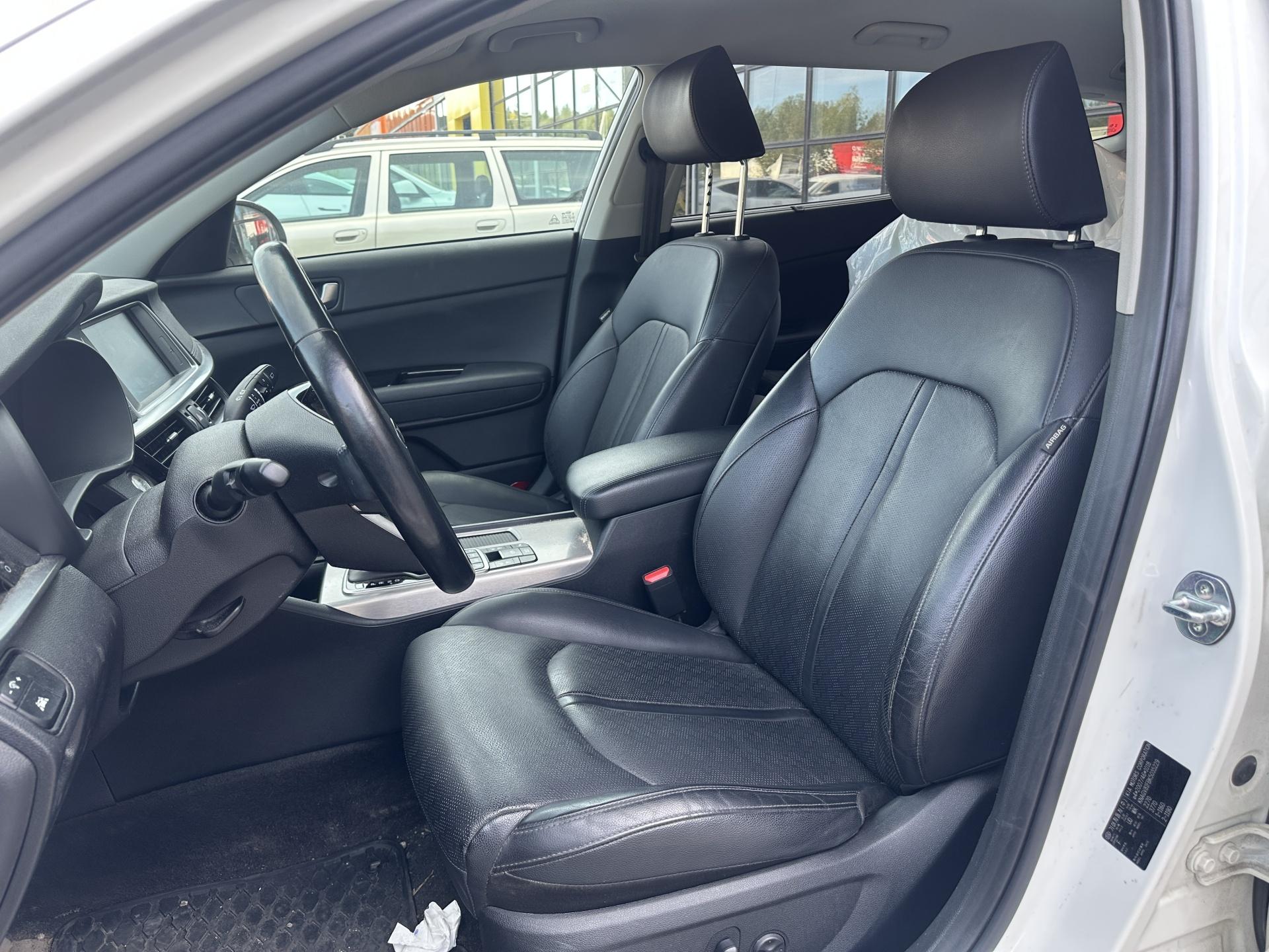 Kia Optima 2019, photo 7/29