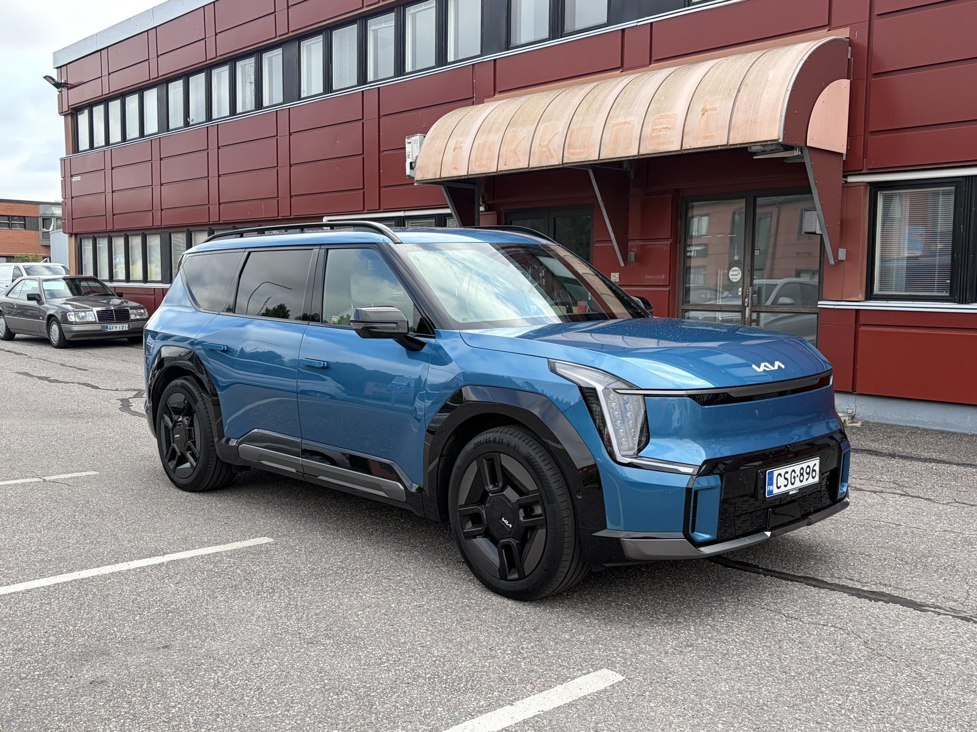 Pienoiskuva 3: 2024 Kia EV9