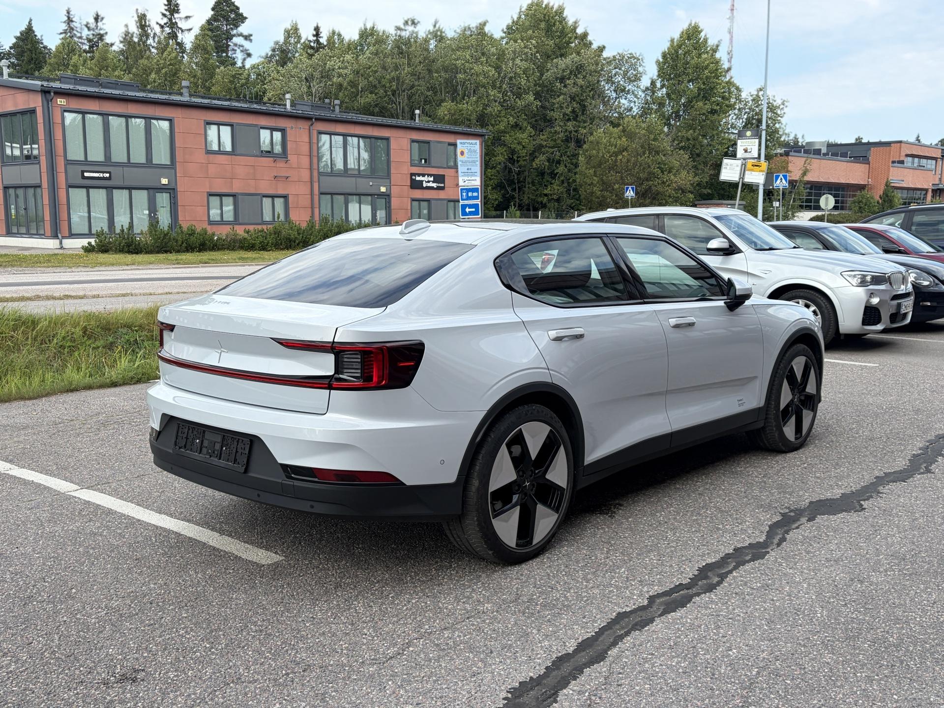 Näytä kaikki kuvat: 2023 Polestar 2