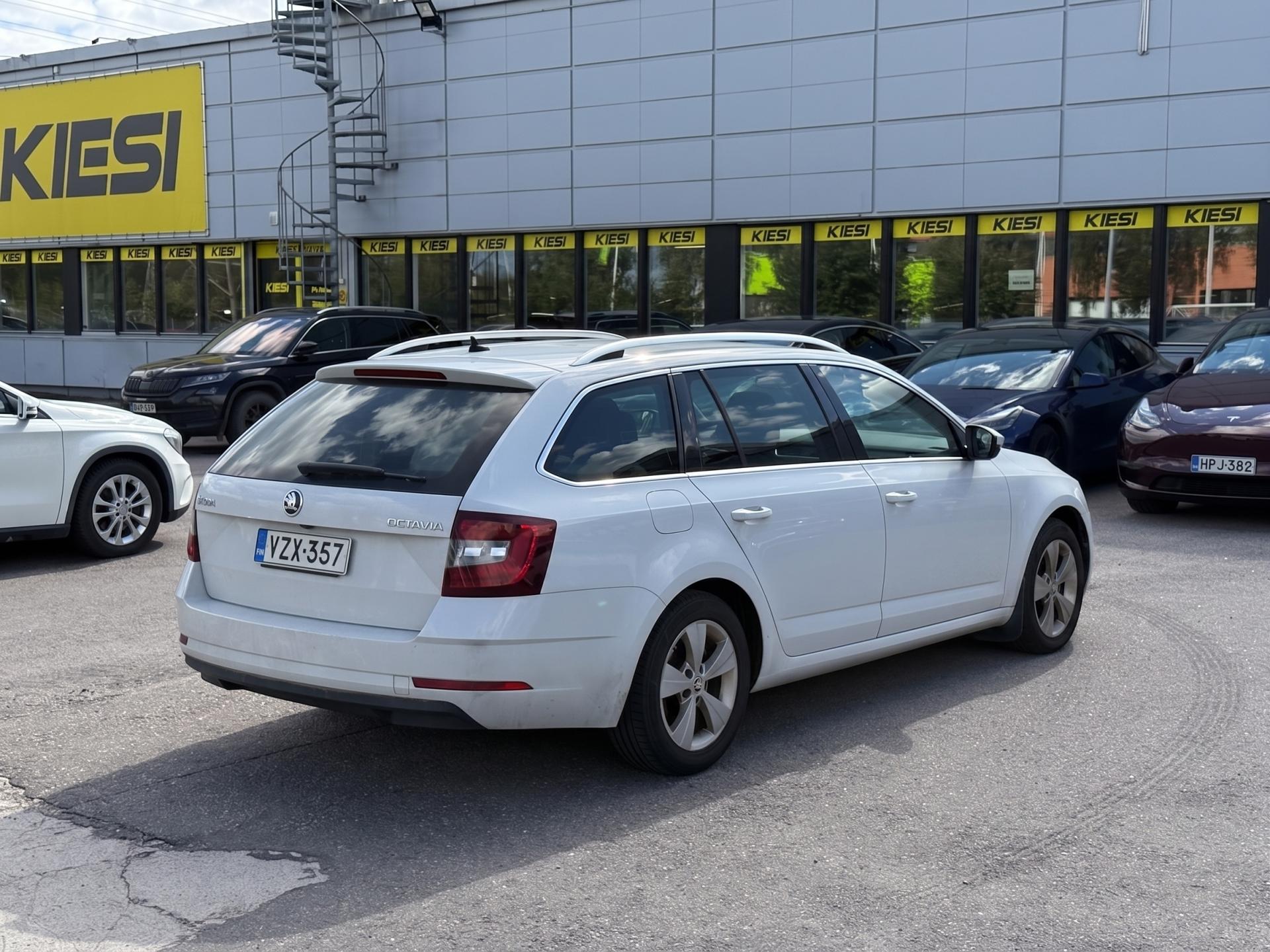 Näytä kaikki kuvat: 2018 Skoda Octavia