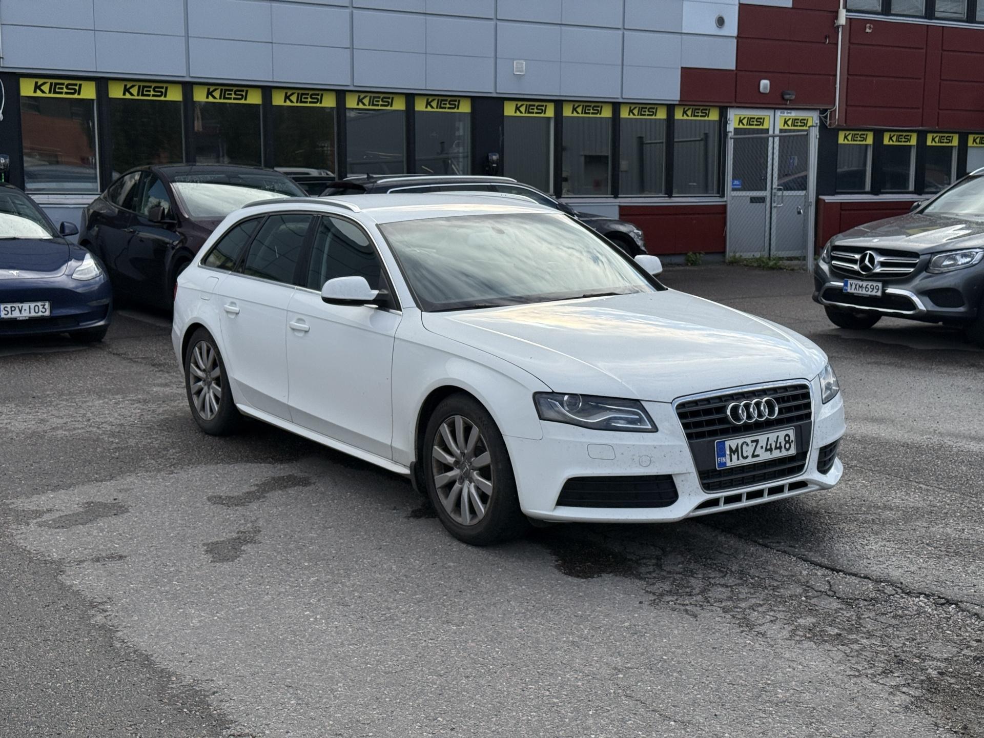 Pienoiskuva 3: 2010 Audi A4