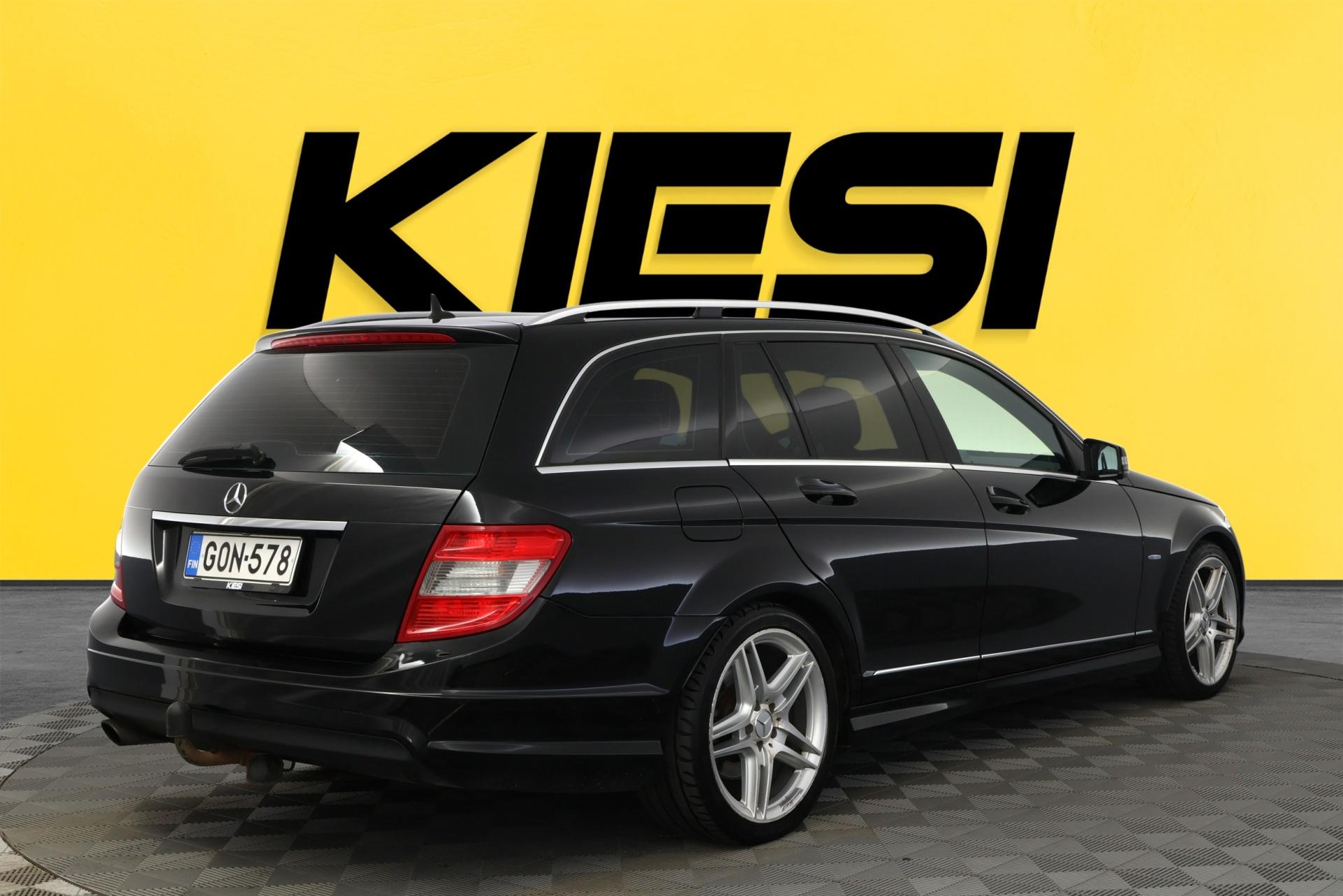 Näytä kaikki kuvat: 2010 Mercedes-Benz C
