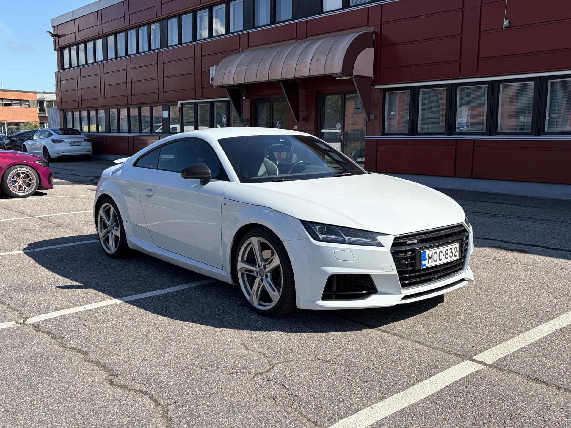 Pienoiskuva 2: 2015 Audi TT