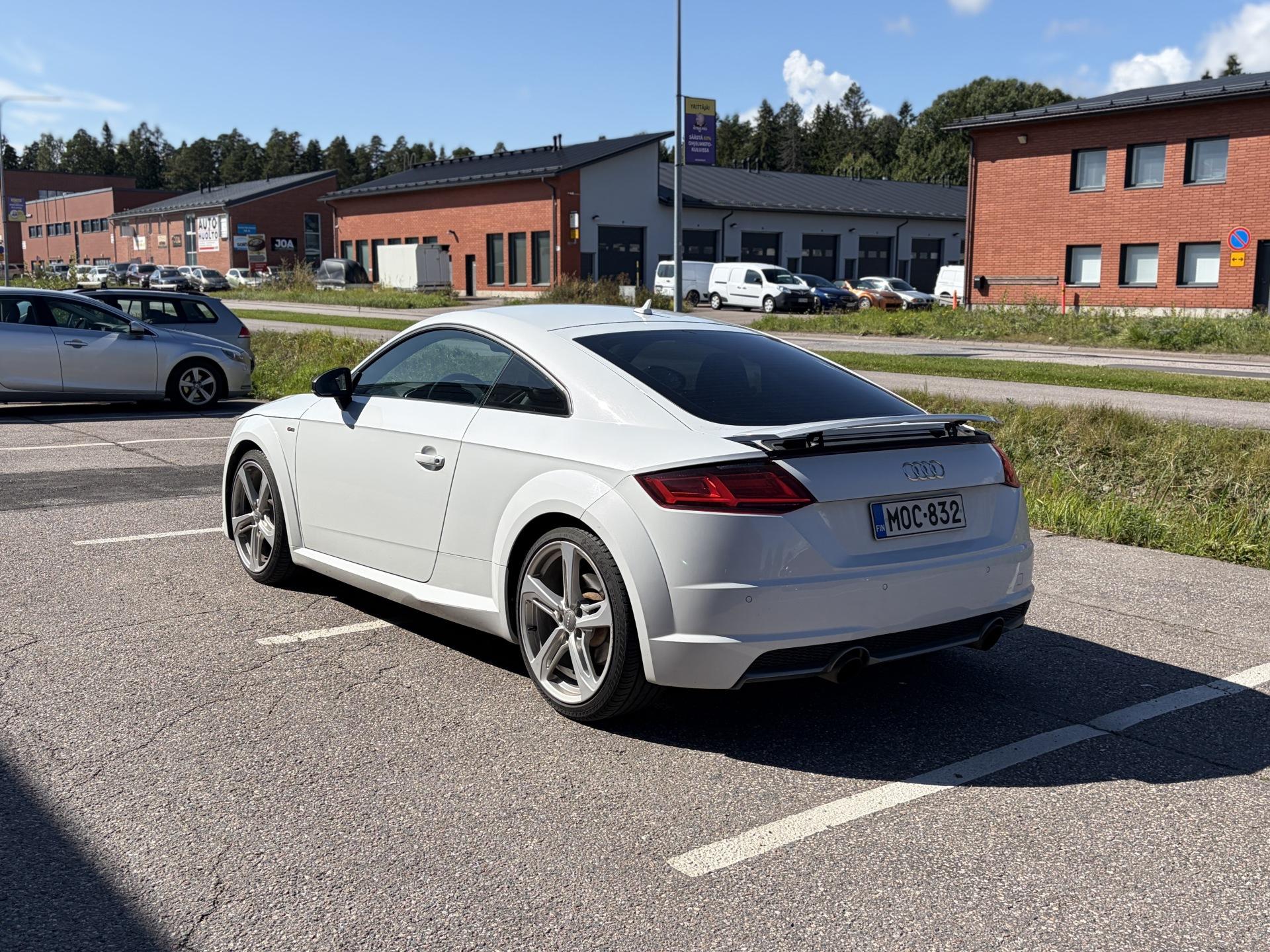 Näytä kaikki kuvat: 2015 Audi TT