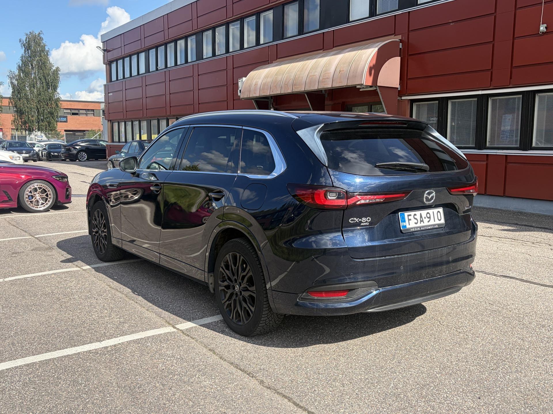 Näytä kaikki kuvat: 2025 Mazda CX-80