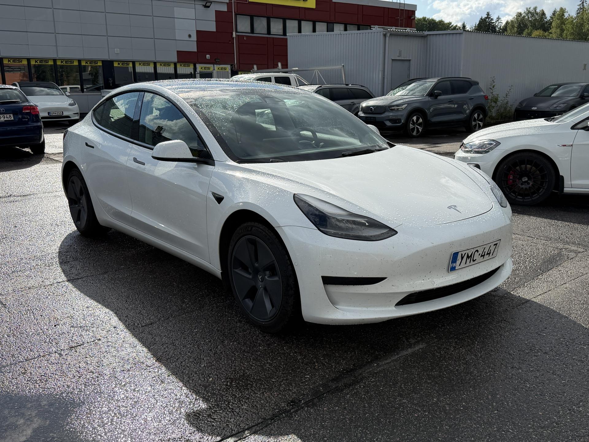 Pienoiskuva 3: 2021 Tesla Model 3