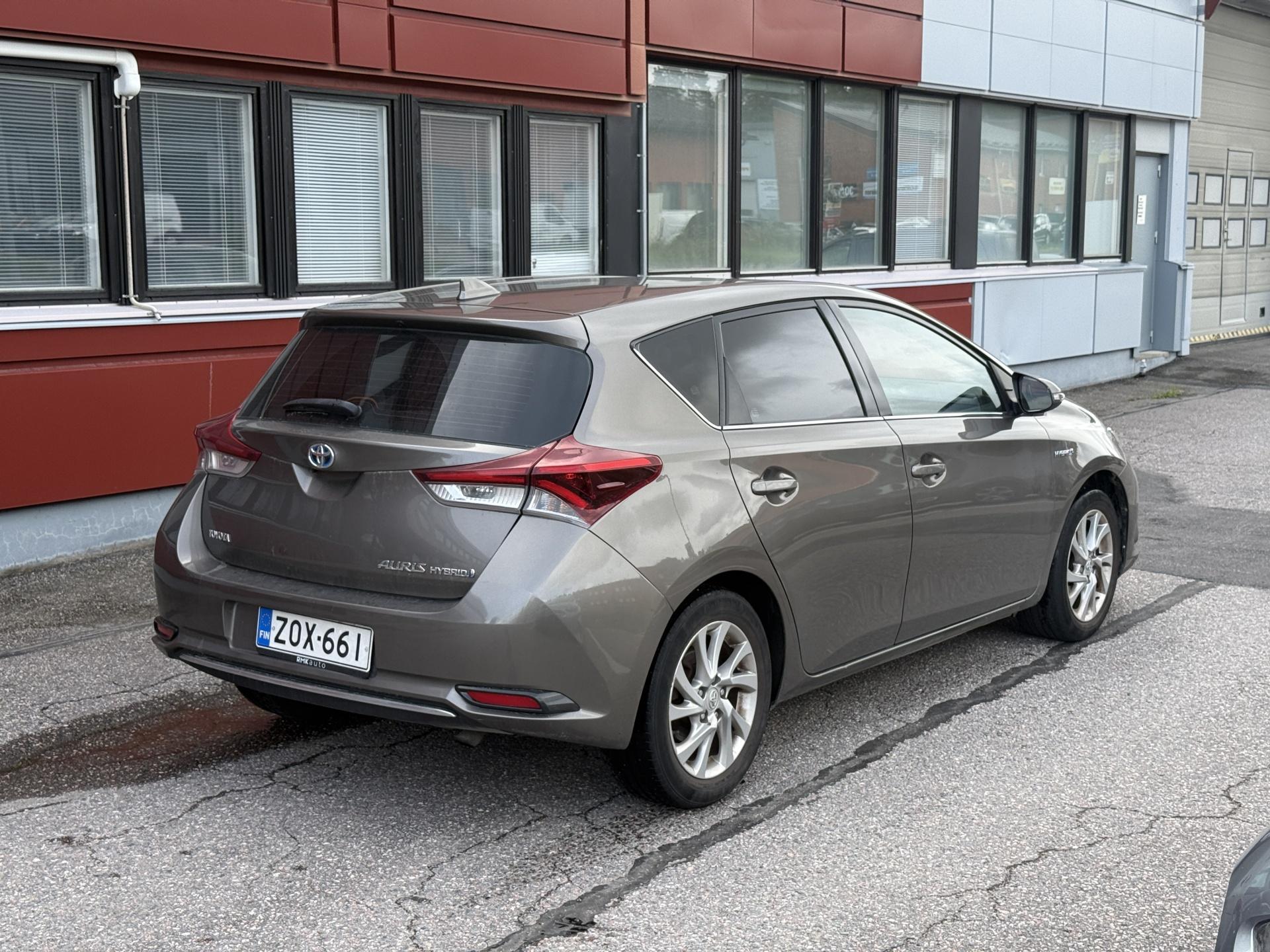 Näytä kaikki kuvat: 2016 Toyota Auris