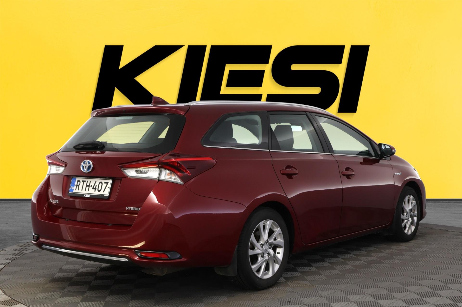 Toyota Auris 2017, photo 3/33