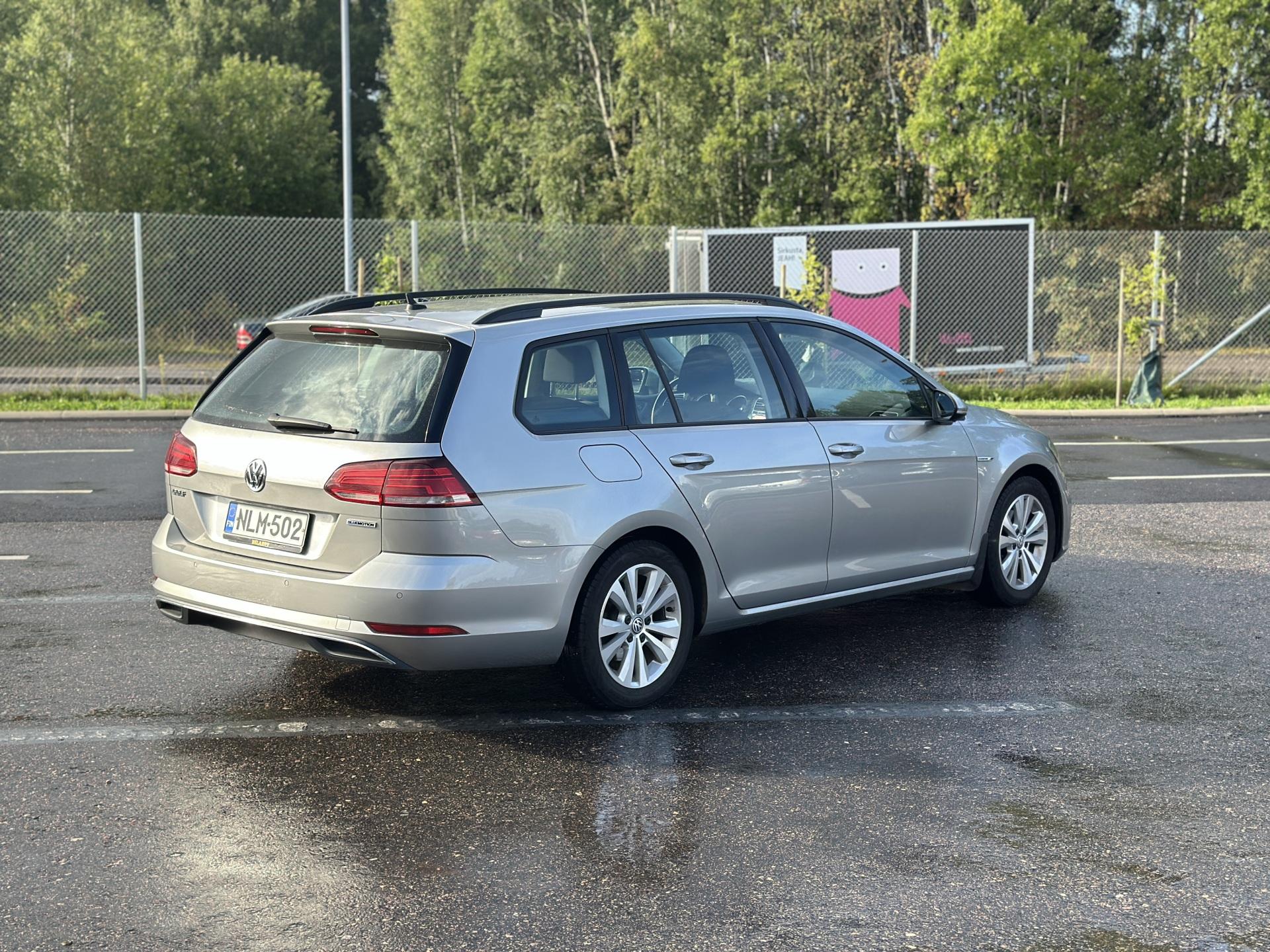 Näytä kaikki kuvat: 2019 Volkswagen Golf