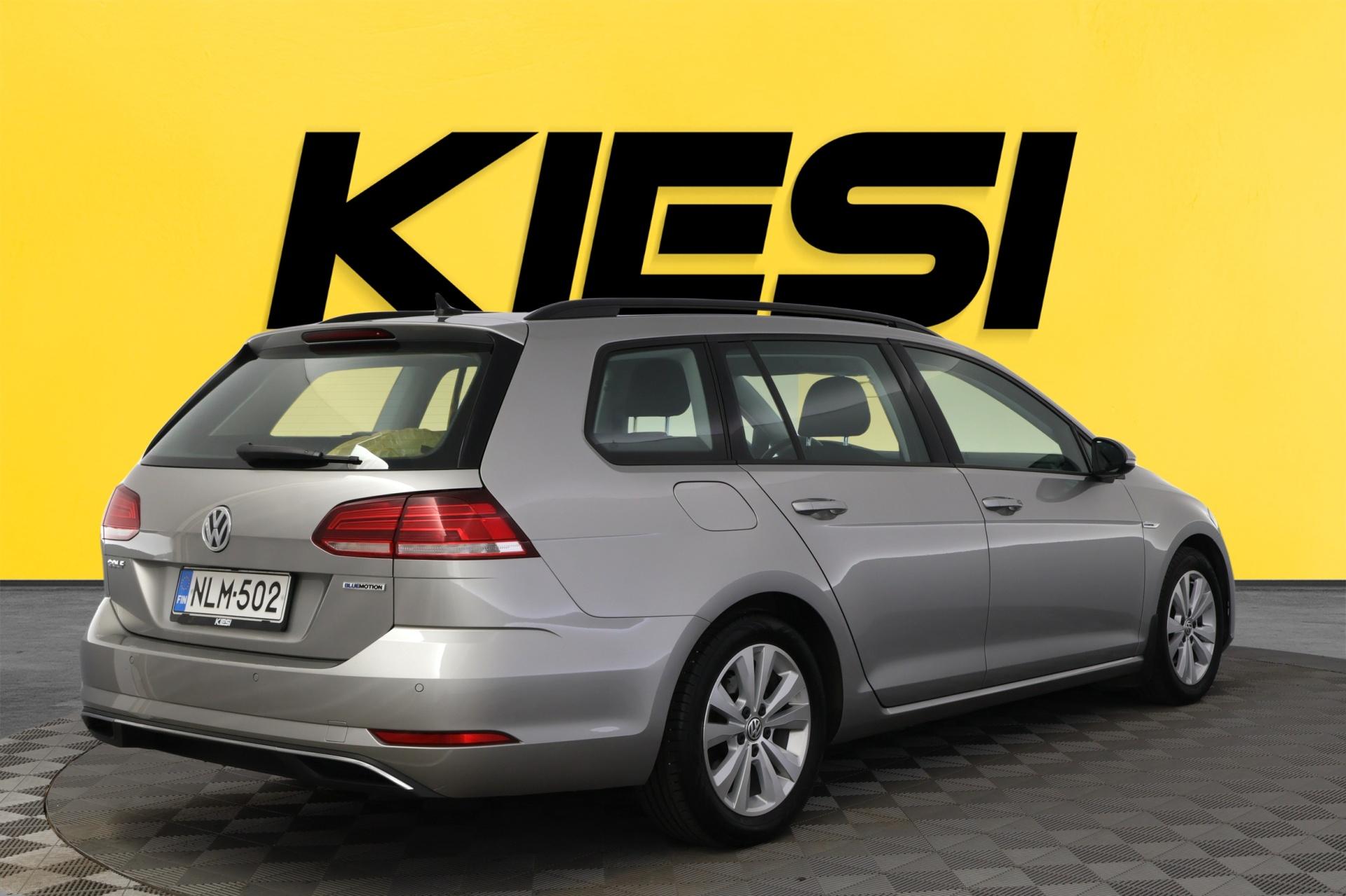 Volkswagen Golf 2019, kuva 3/29