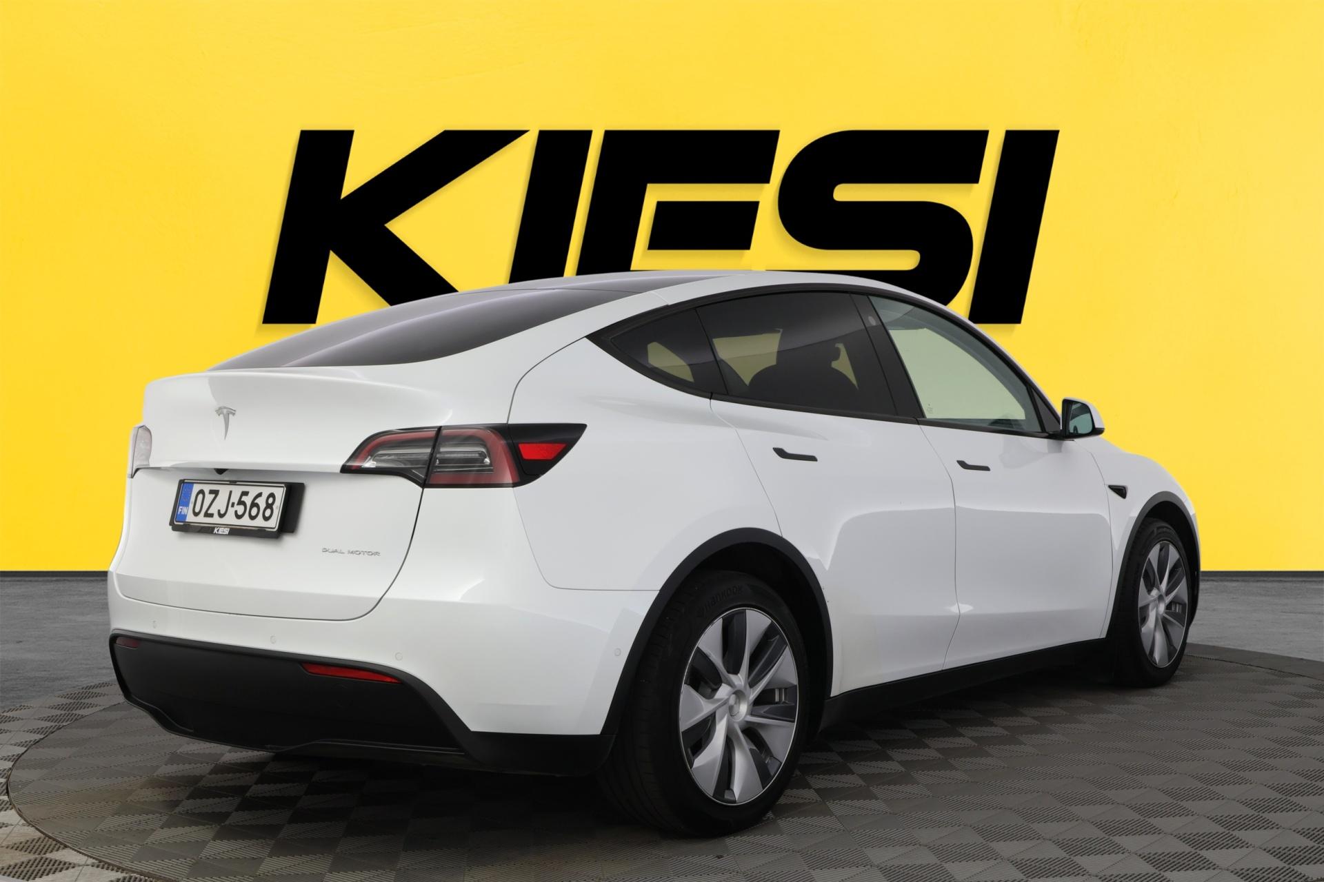 Näytä kaikki kuvat: 2022 Tesla Model Y