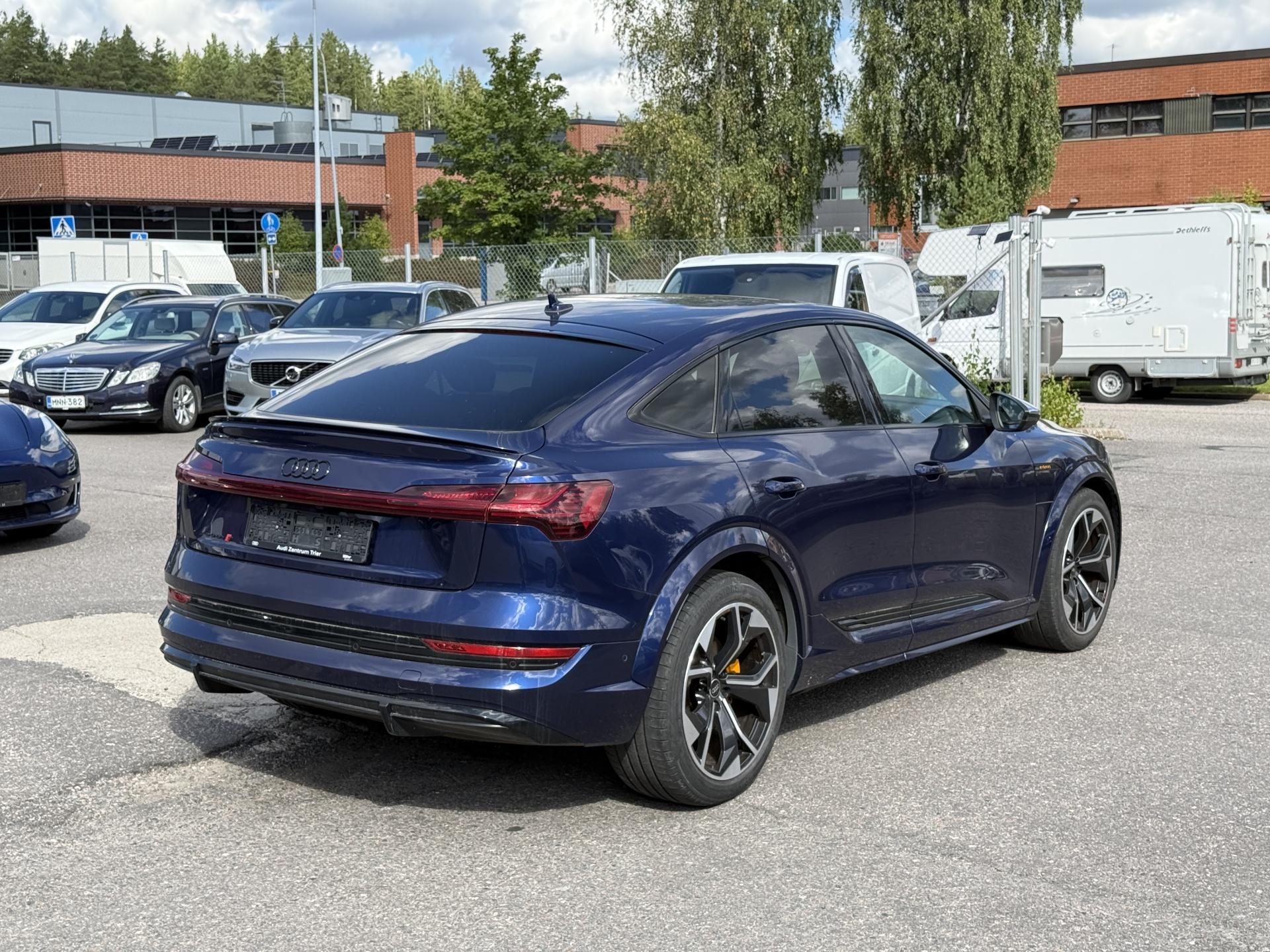 Näytä kaikki kuvat: 2023 Audi e-tron