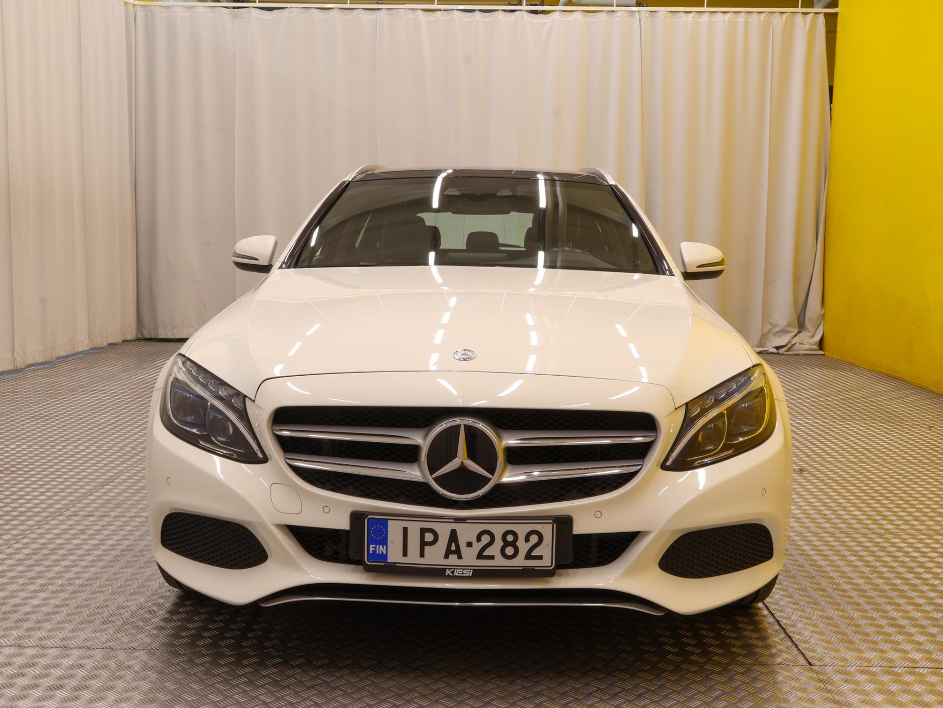 Näytä kaikki kuvat: 2016 Mercedes-Benz C
