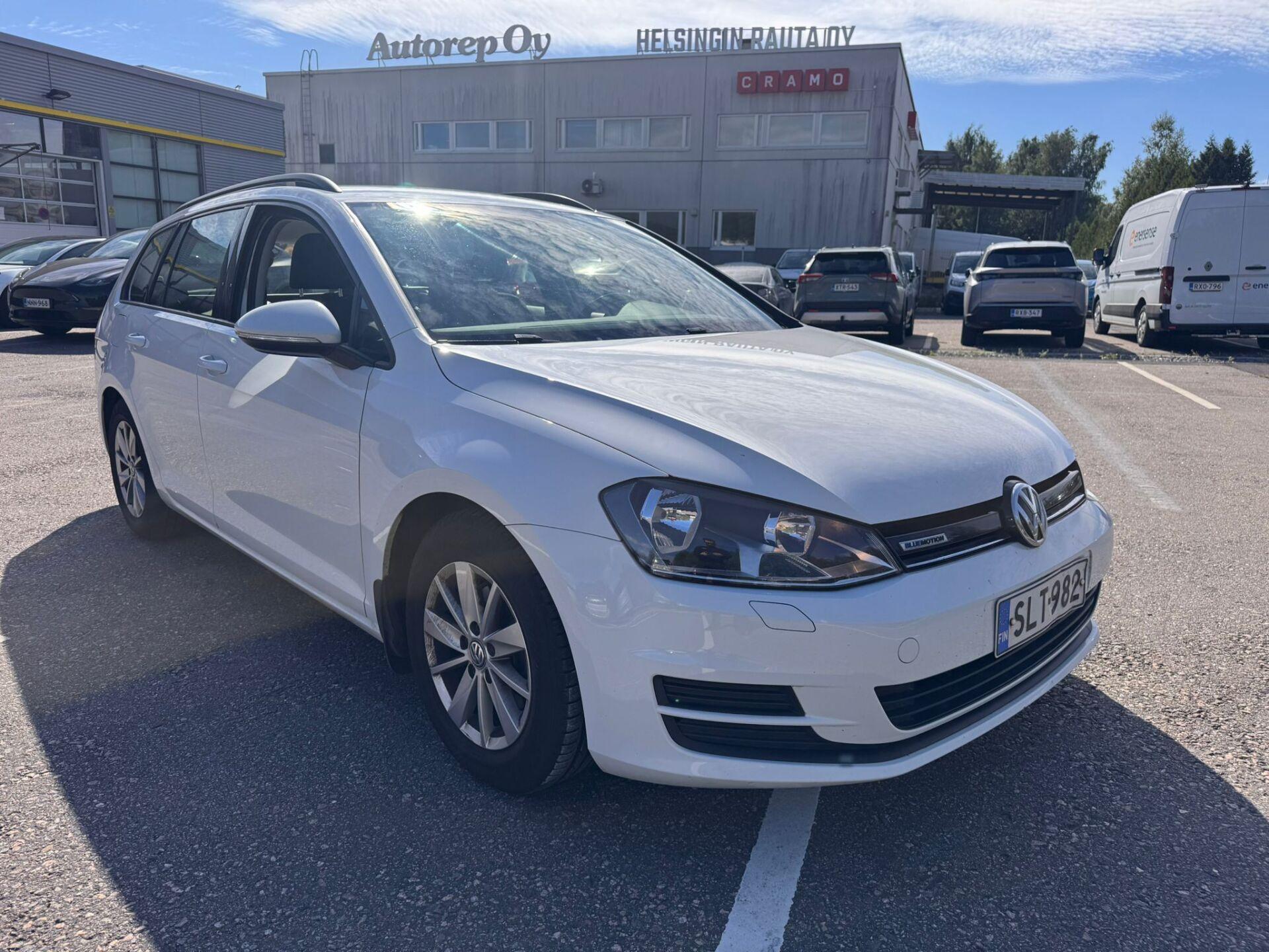 Pienoiskuva 3: 2016 Volkswagen Golf
