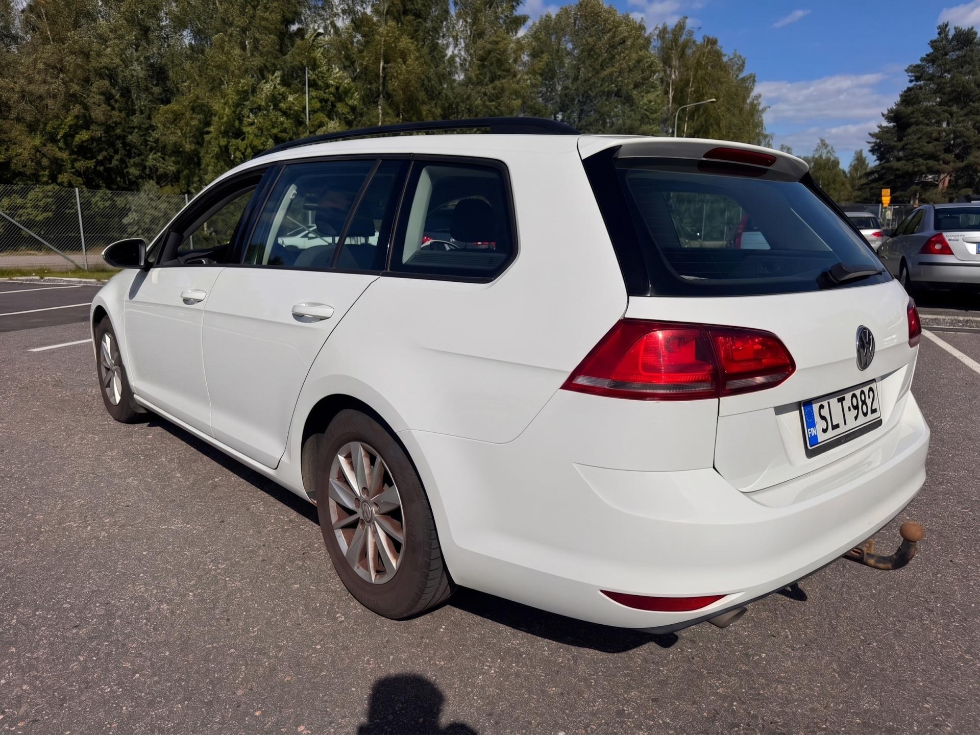 Näytä kaikki kuvat: 2016 Volkswagen Golf