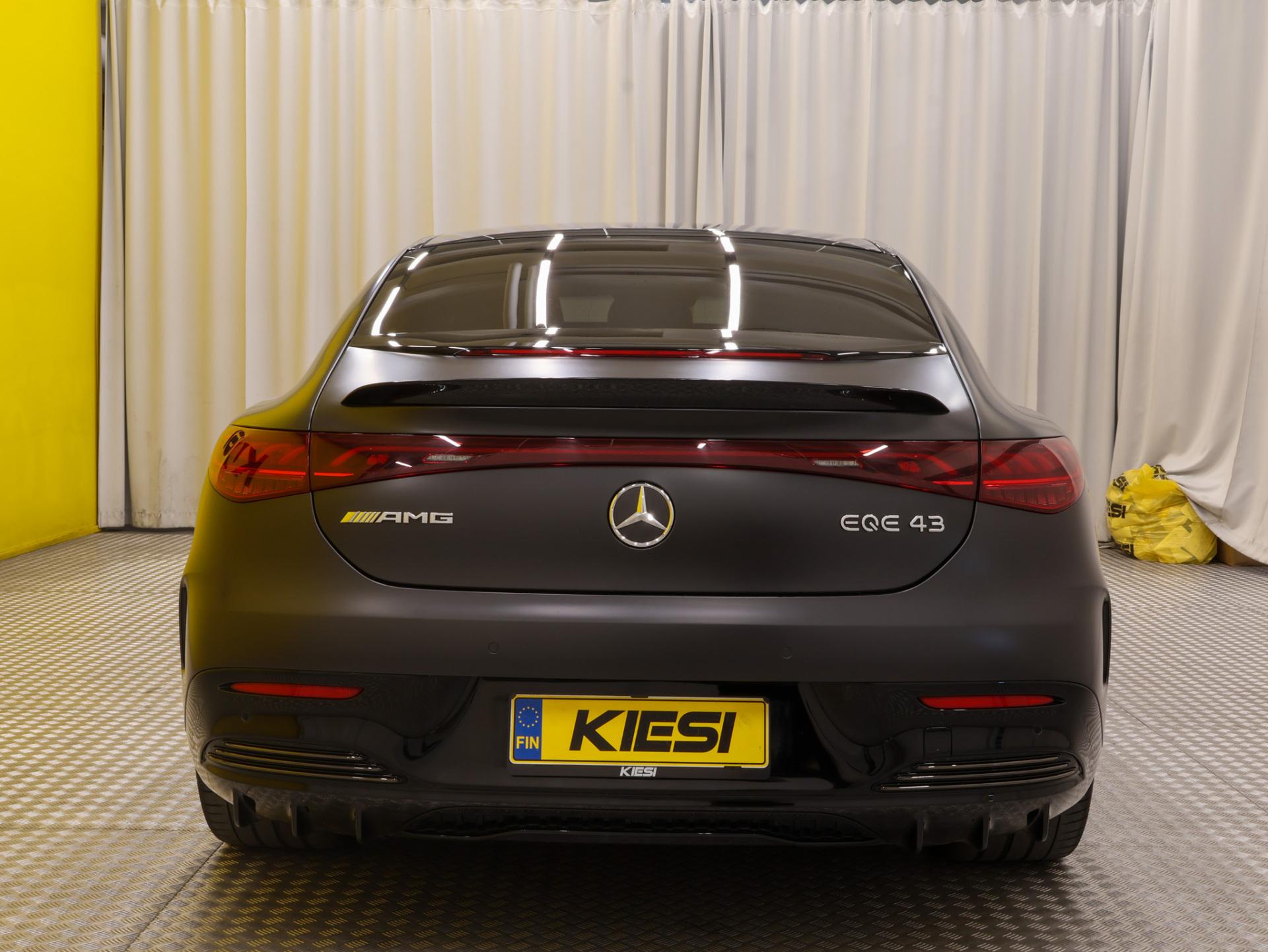 Näytä kaikki kuvat: 2023 Mercedes-Benz EQE