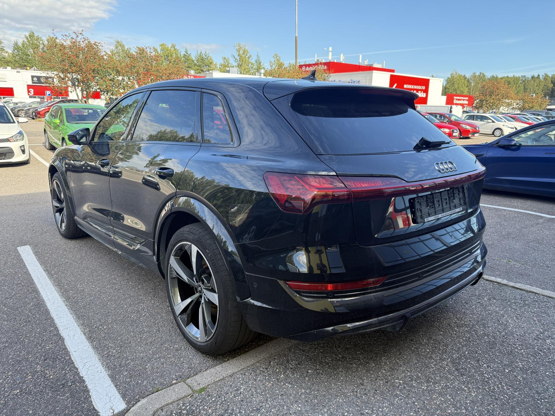 Näytä kaikki kuvat: 2023 Audi e-tron