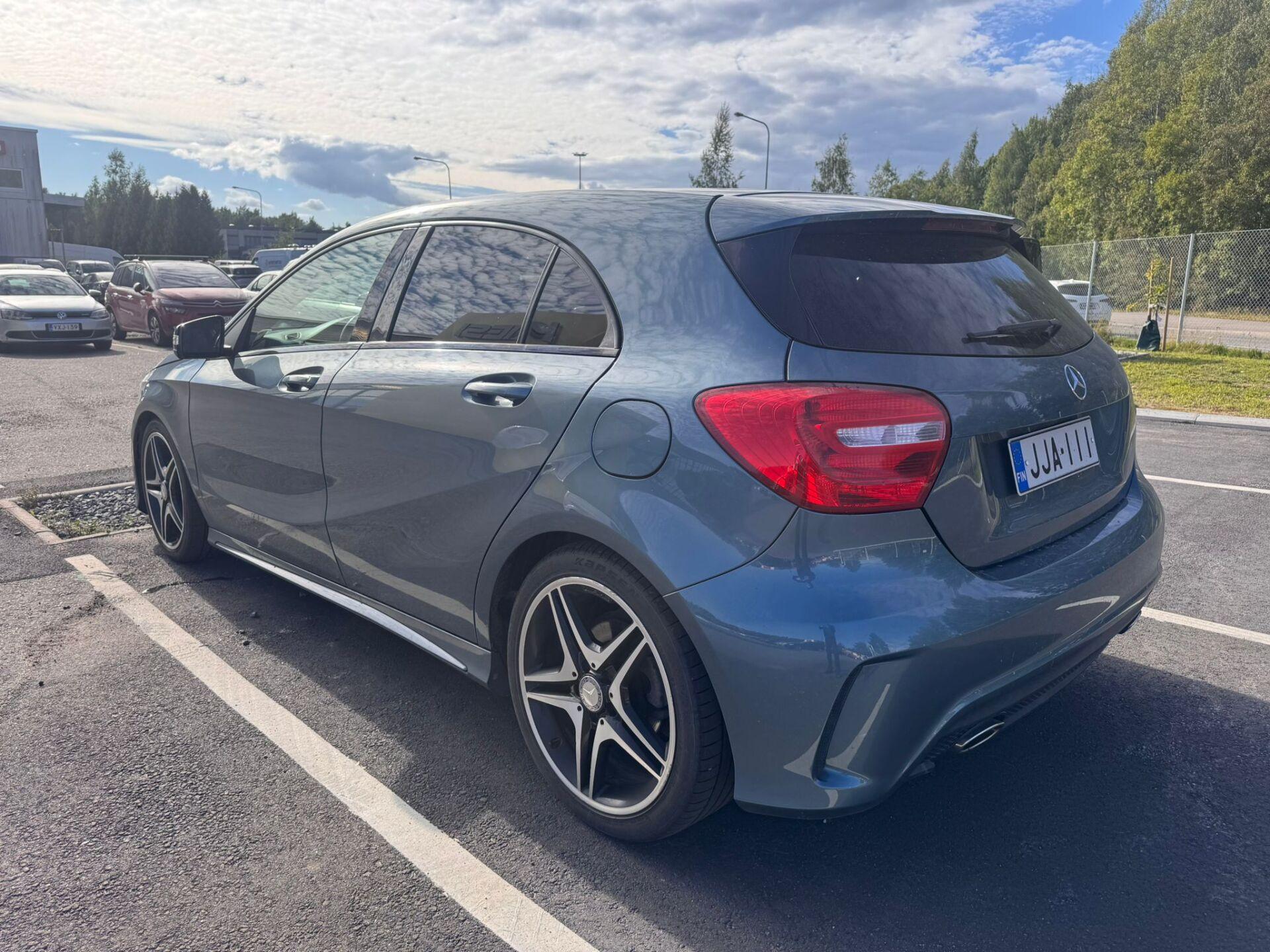 Näytä kaikki kuvat: 2013 Mercedes-Benz A