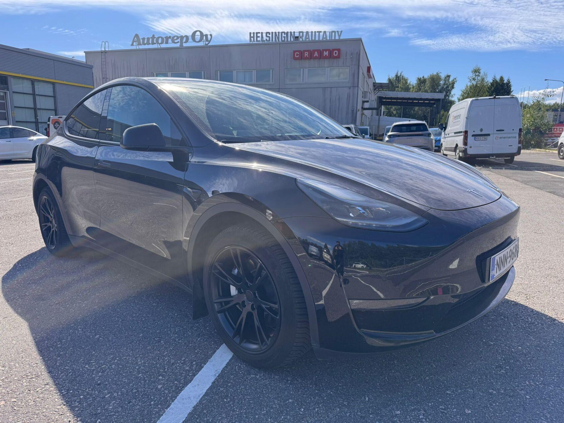 Pienoiskuva 3: 2022 Tesla Model Y