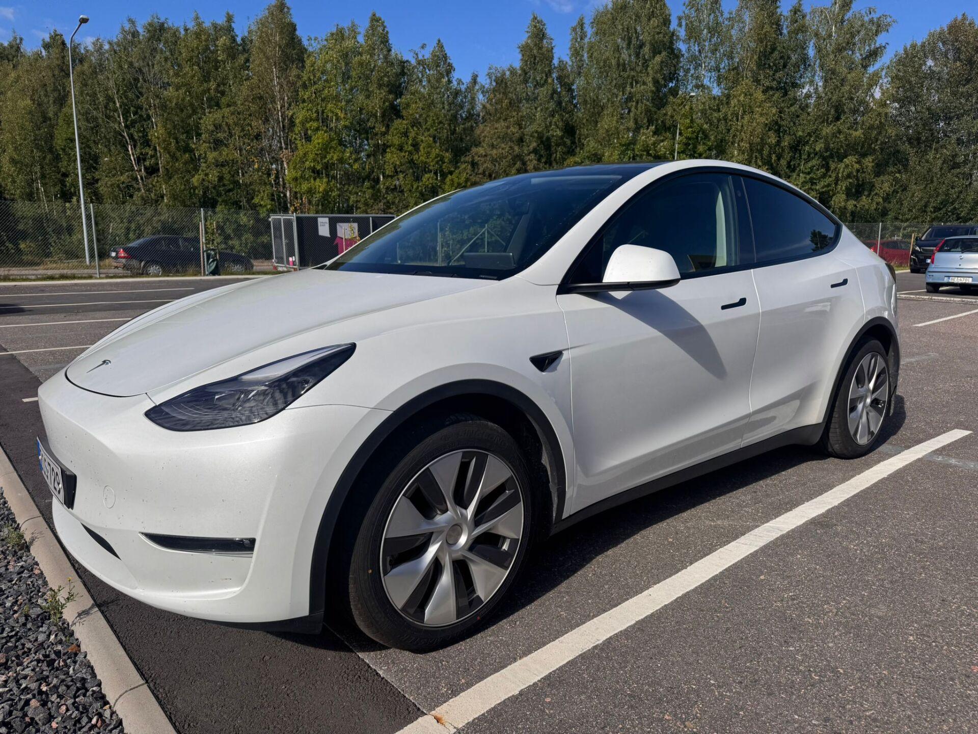 Pienoiskuva 3: 2023 Tesla Model Y