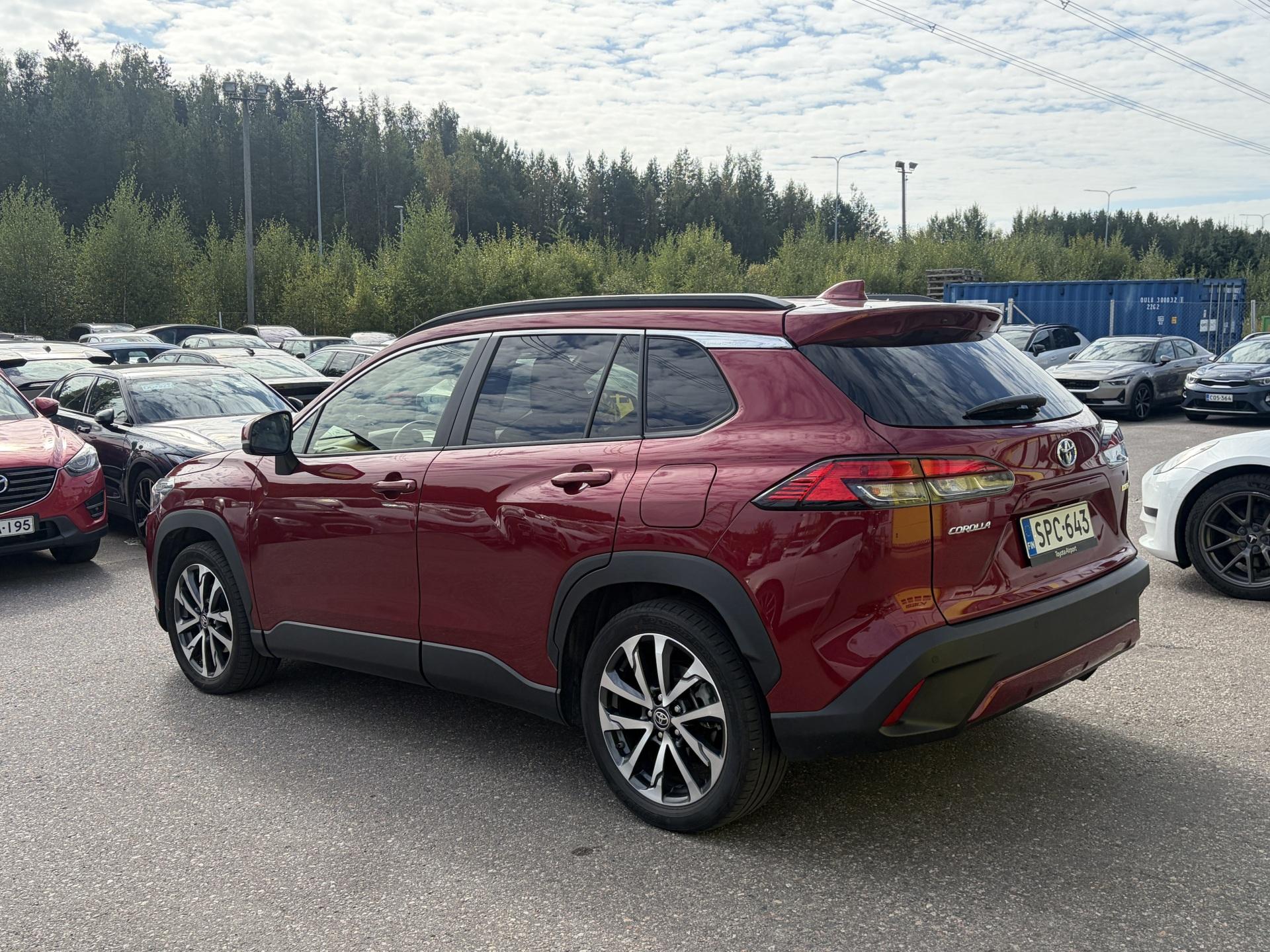 Näytä kaikki kuvat: 2023 Toyota Corolla Cross