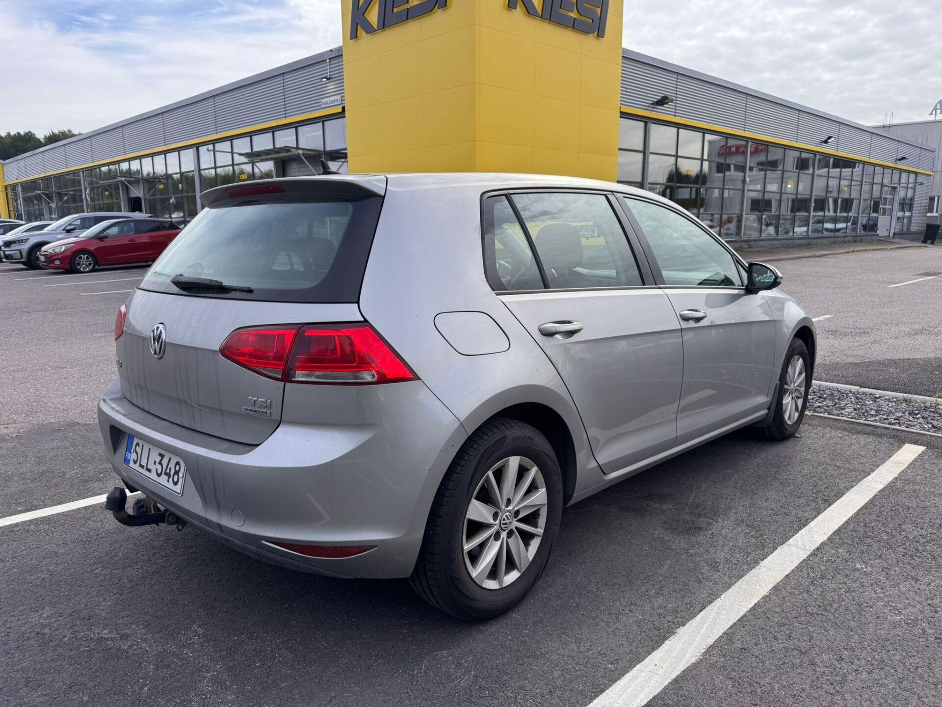 Näytä kaikki kuvat: 2015 Volkswagen Golf