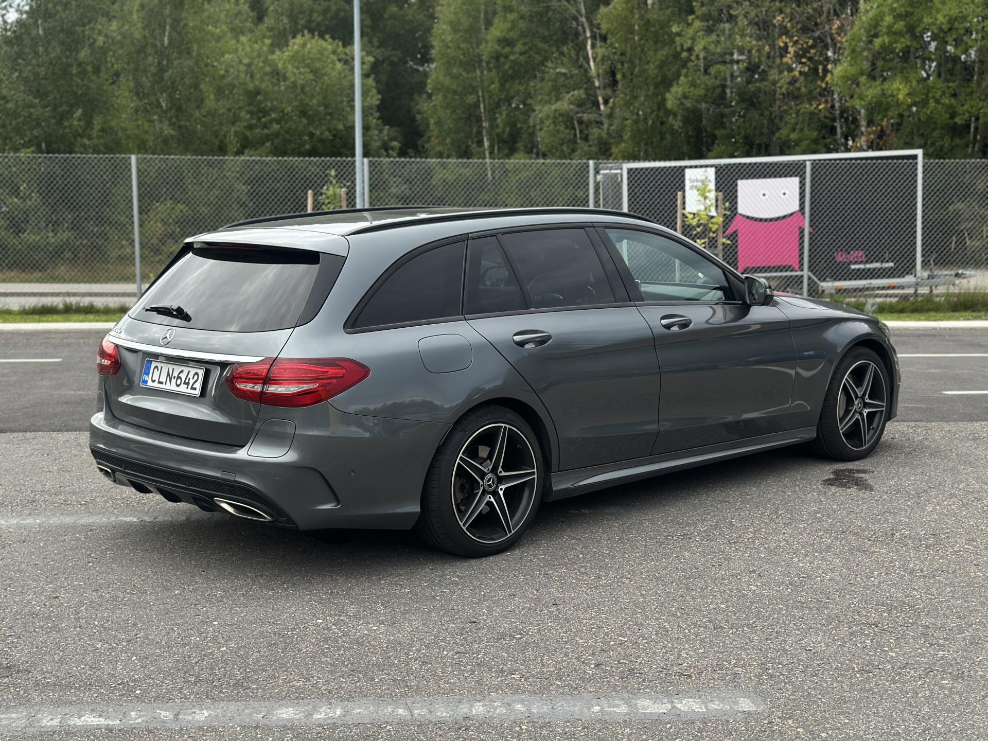 Näytä kaikki kuvat: 2017 Mercedes-Benz C