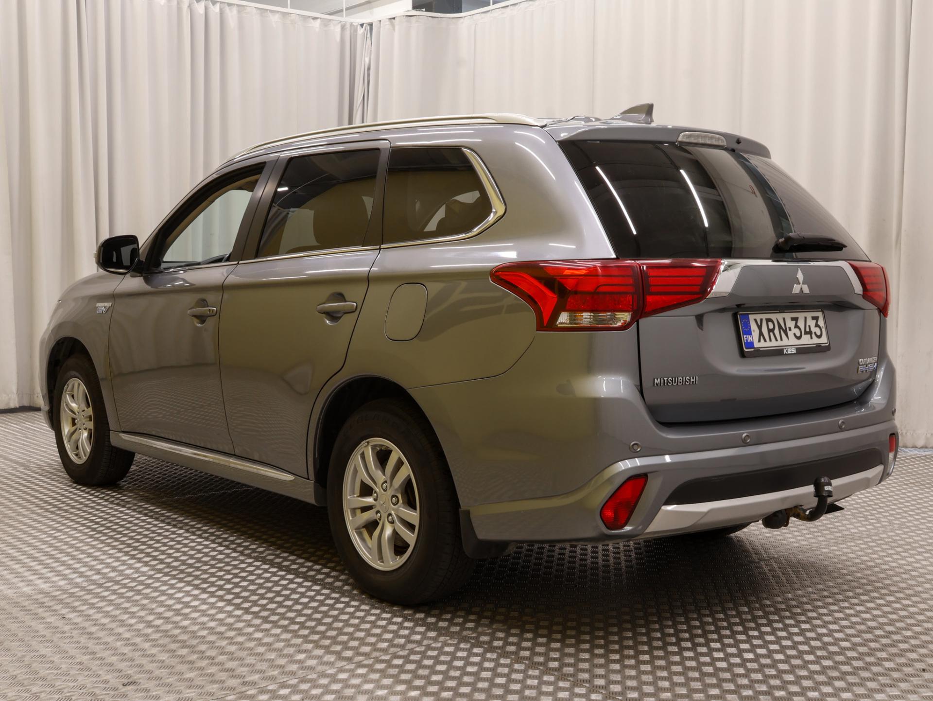 Mitsubishi Outlander PHEV Intense 4WD 5P 2016, kuva 5/37